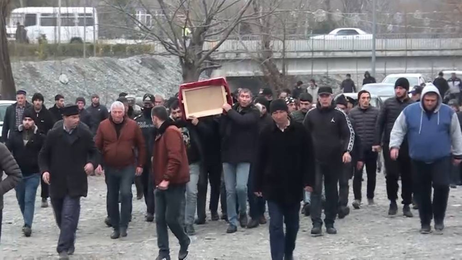 Putin apologises to Azerbaijan for plane crash without acknowledging Russian responsibility