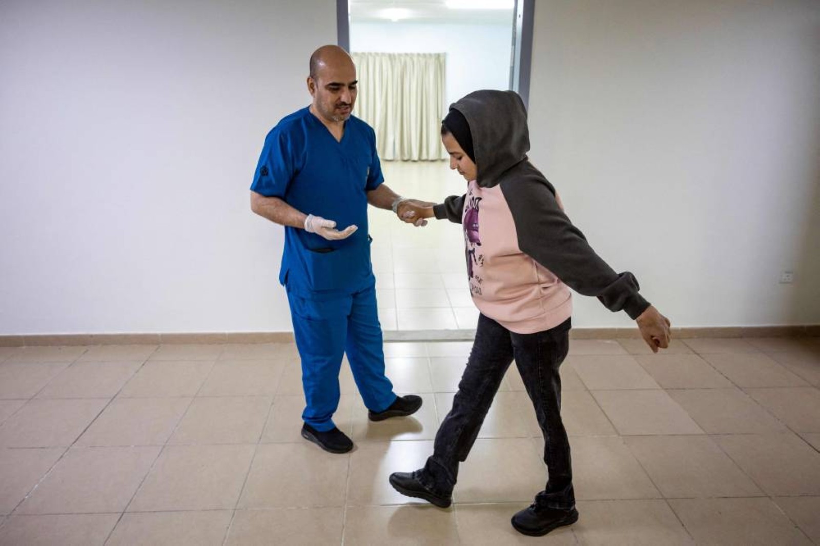 Gaza child amputees get new limbs in UAE