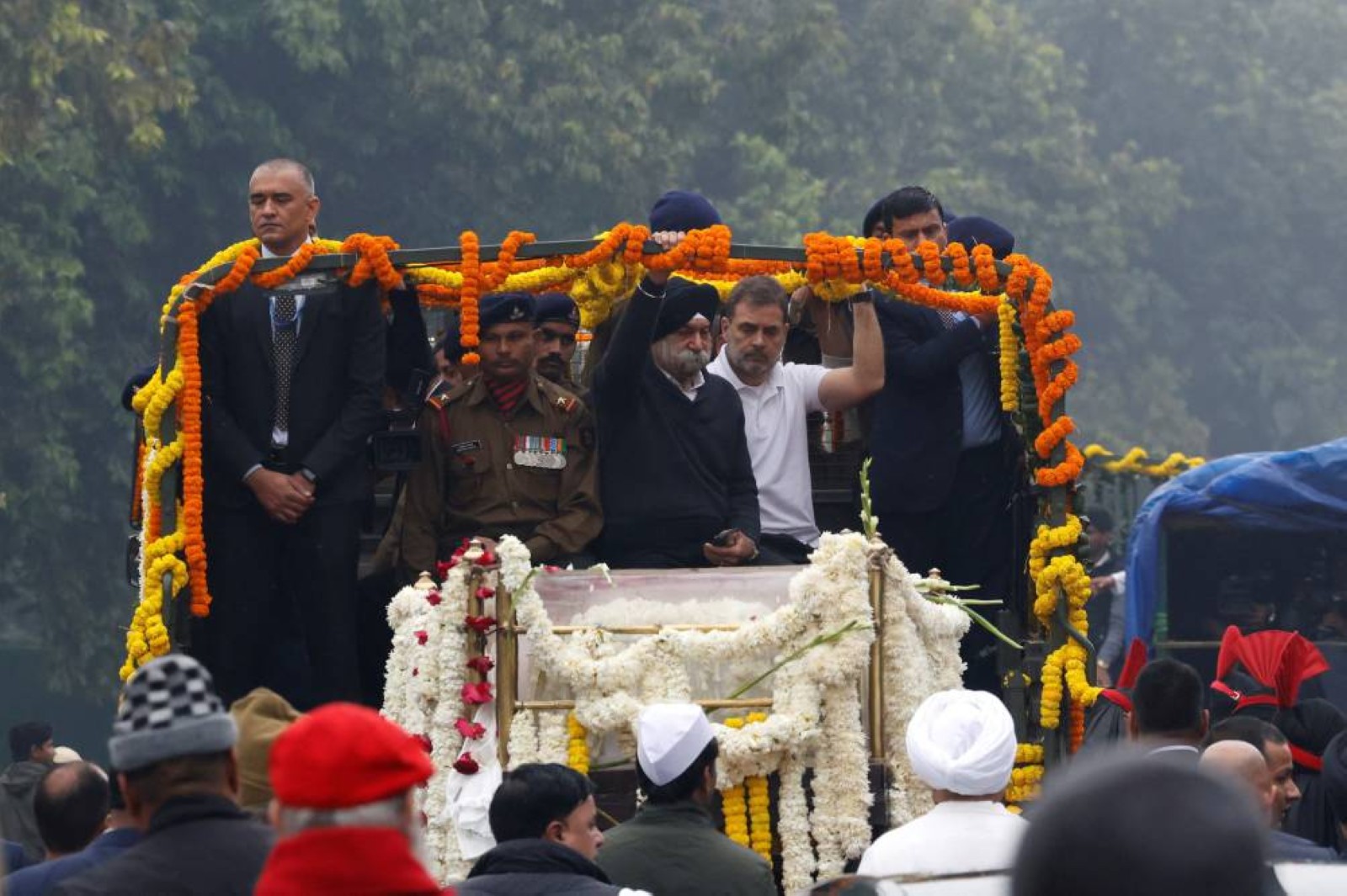 Former PM Manmohan Singh cremated with state honours in Delhi