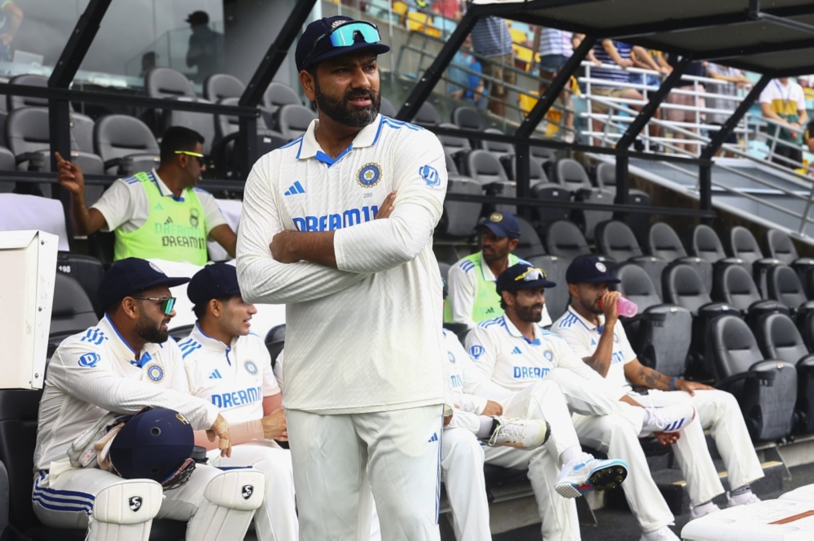 Pant in trouble