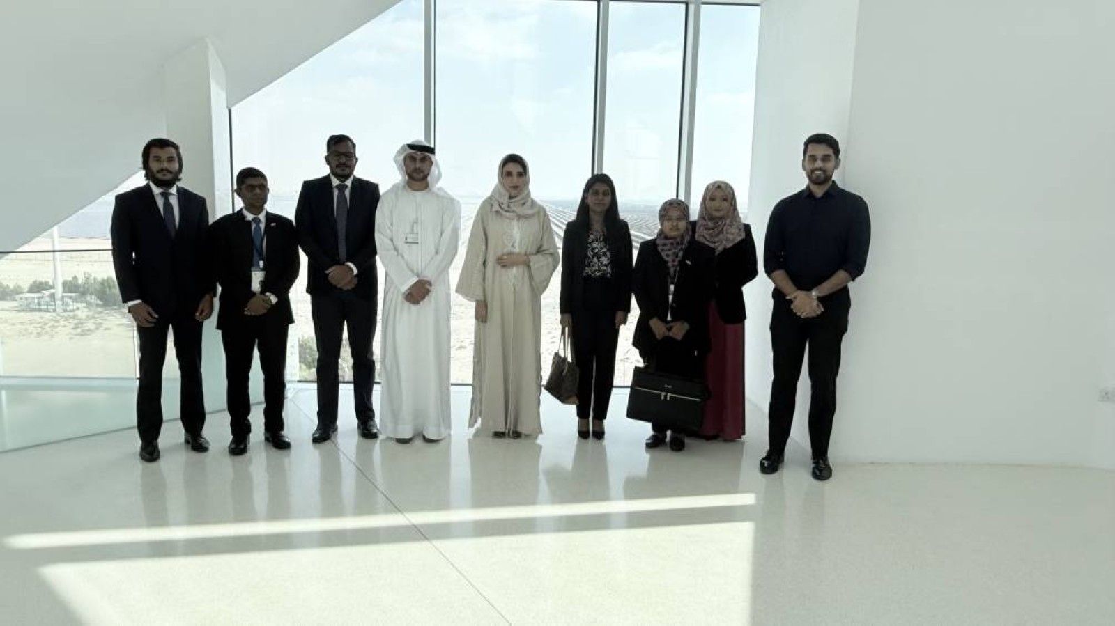 Maldives team visits DEWA’s Sustainability Centre