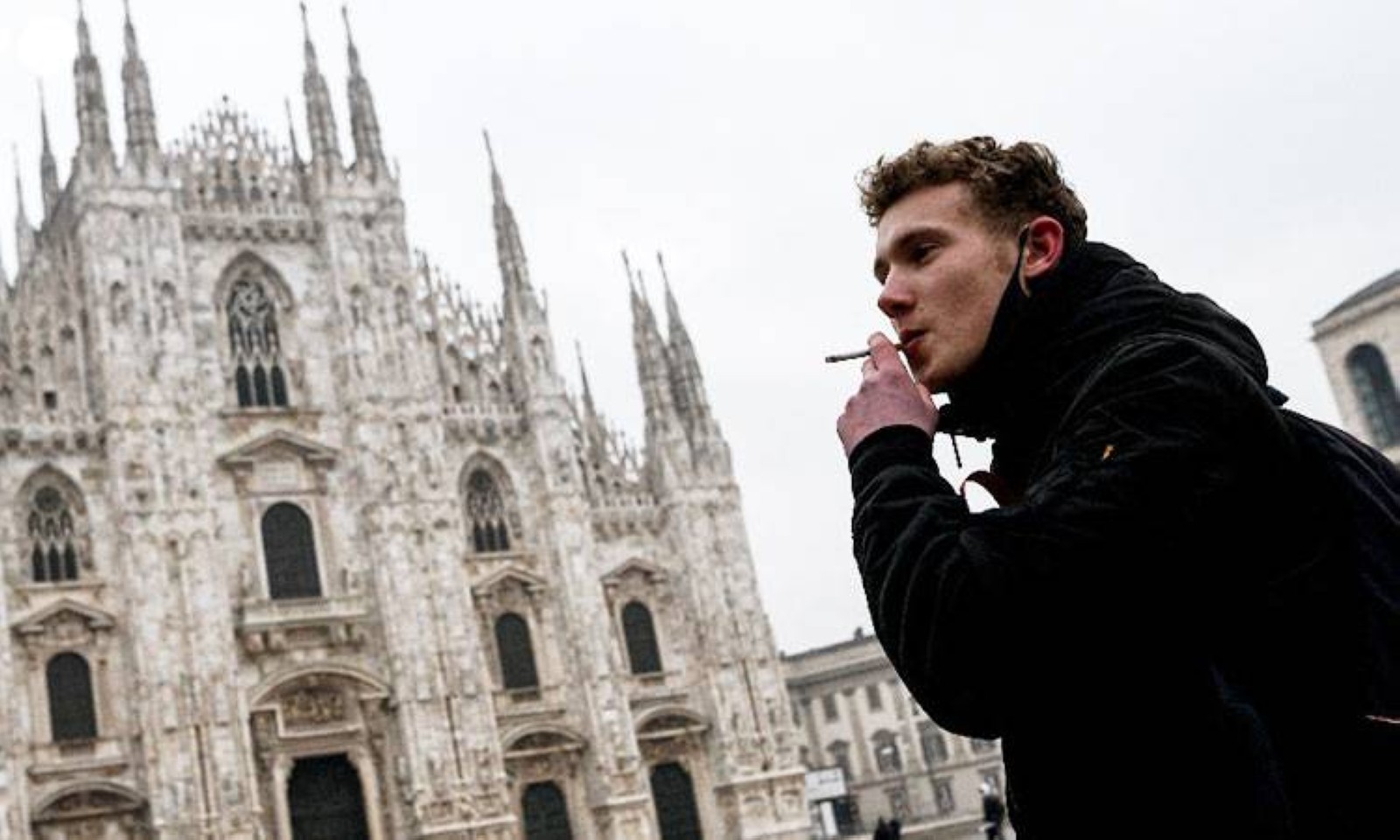 Italy's fashion capital enforces strictest smoking ban in public places