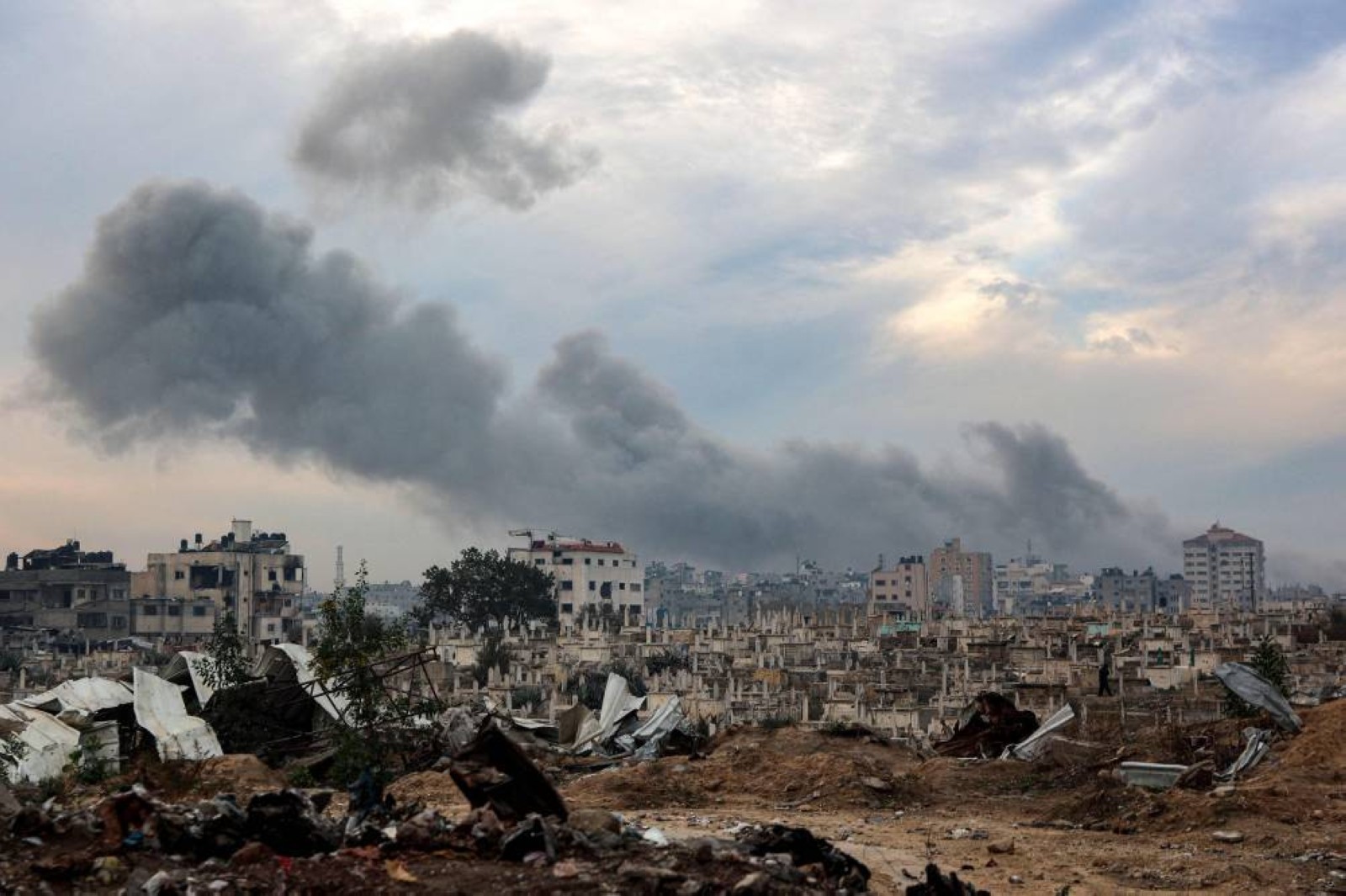 Israeli attacks kill 88 Palestinians in 24 hours