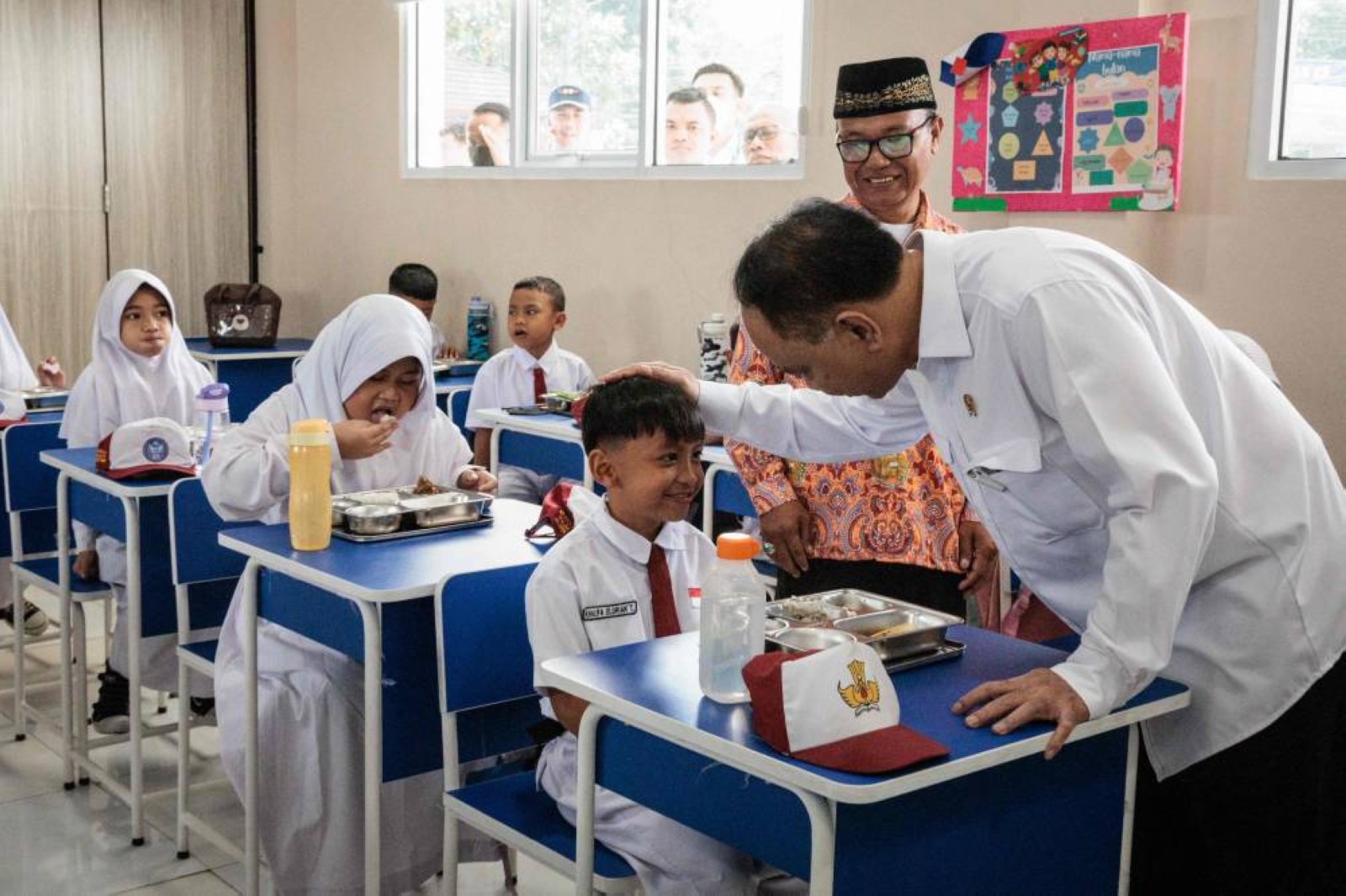Indonesia launches free meals project to feed children and pregnant women to fight stunting