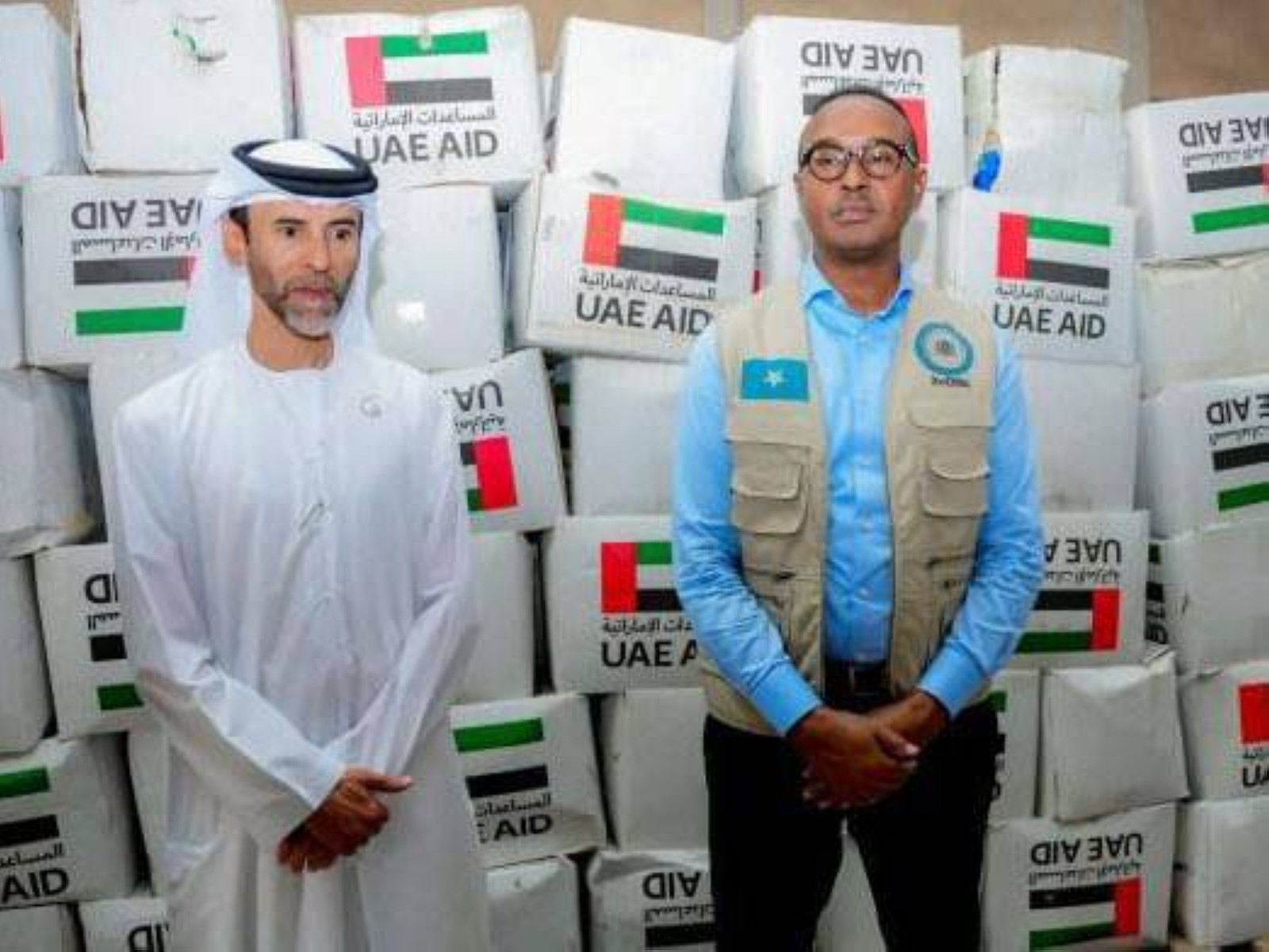 UAE dispatches 700 tonnes of food supplies to victims of floods in Somalia