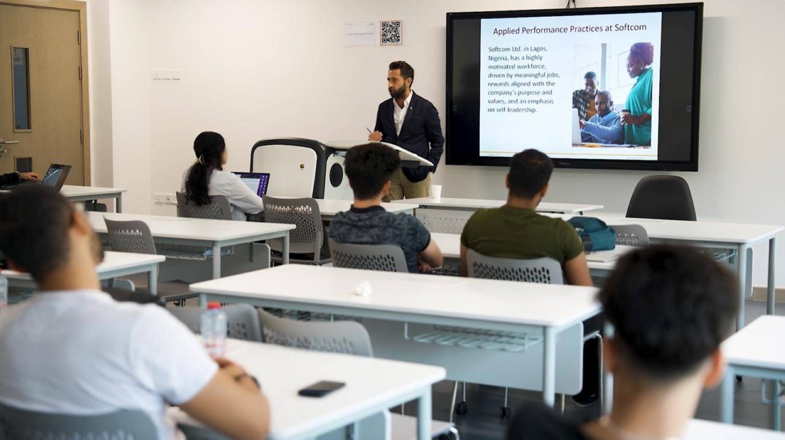 Academic contributes to study on ethical learning - Gulf Today