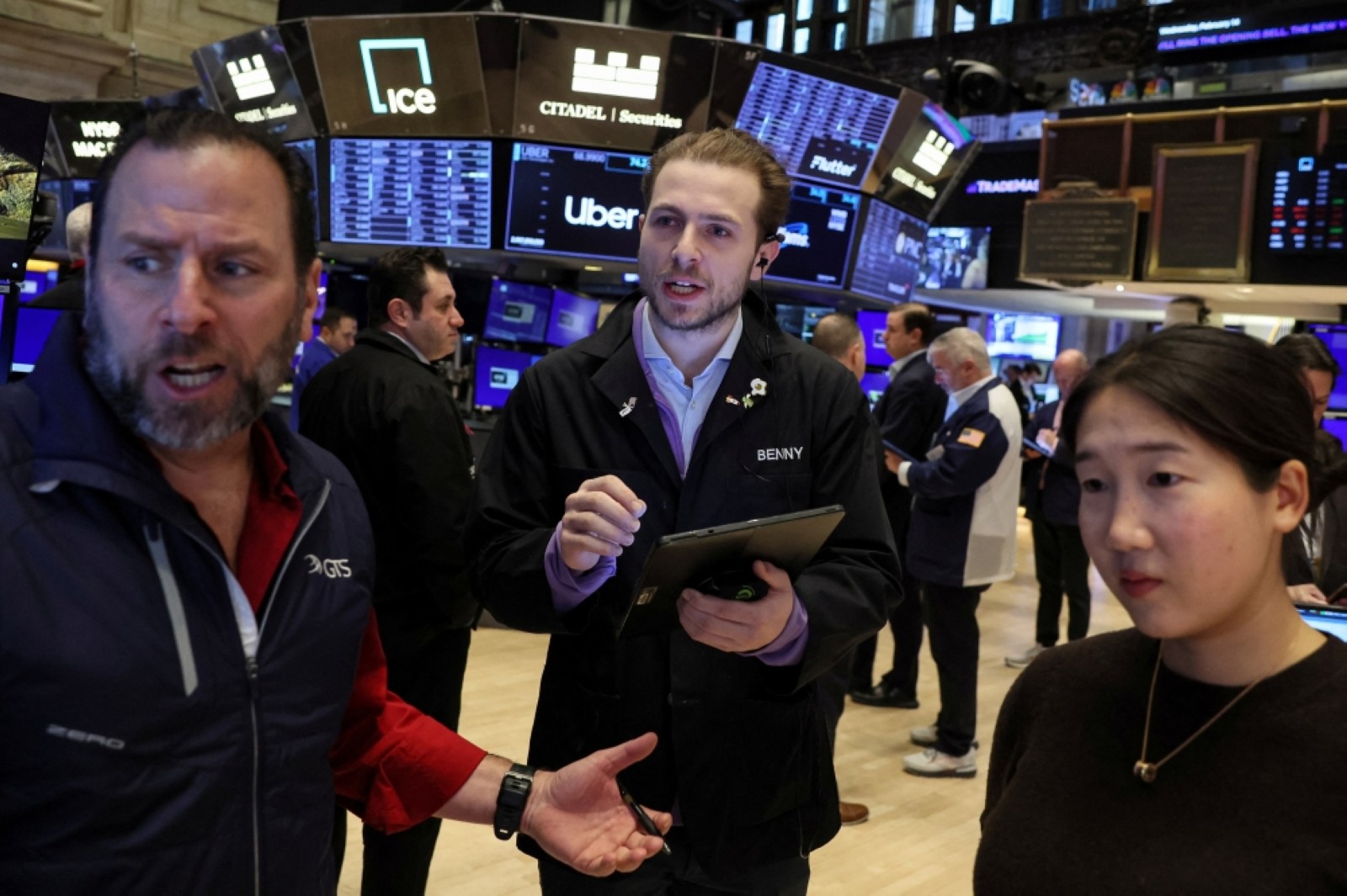 Strong economic data raises prospect of yields surging further