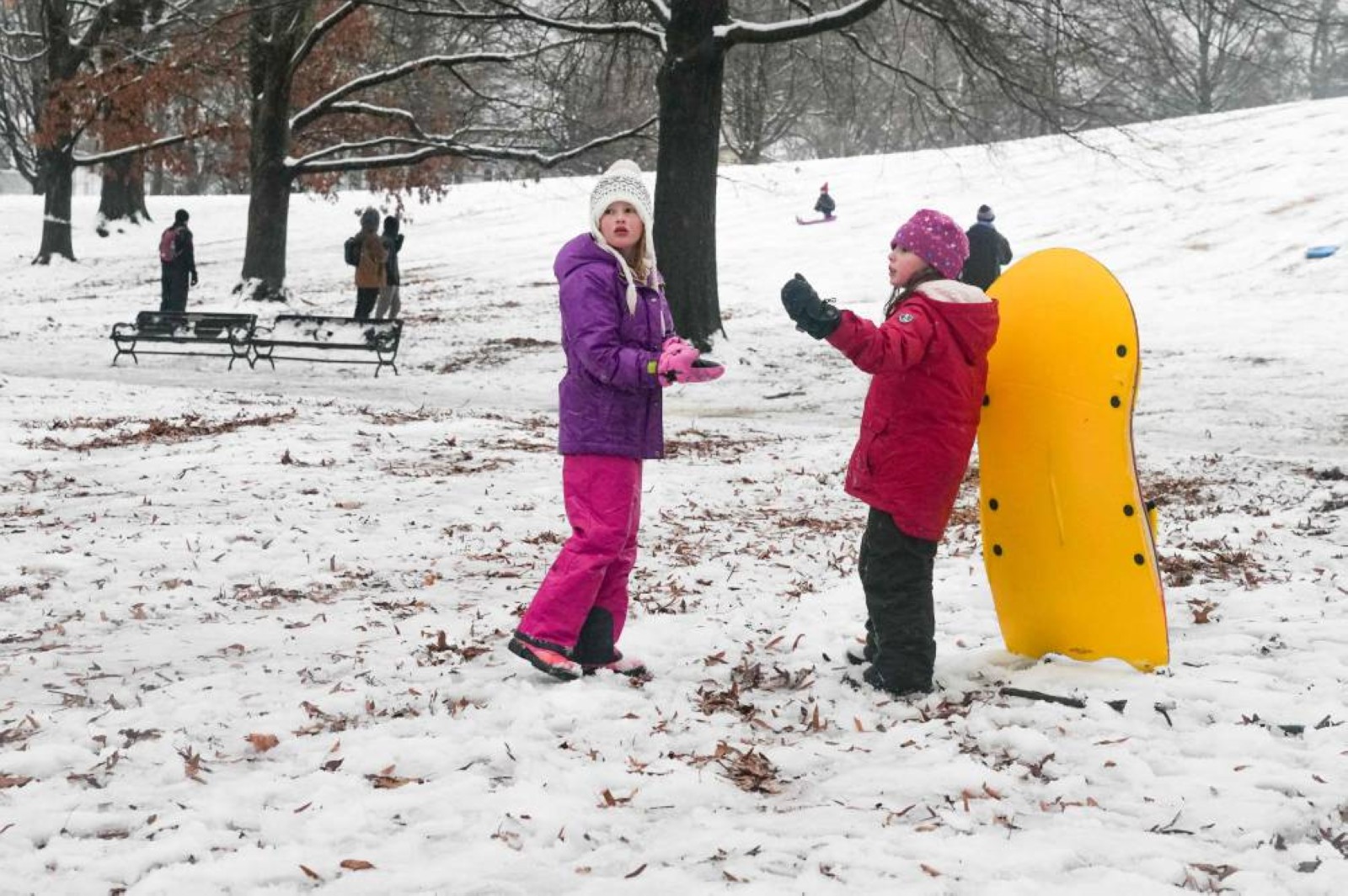 Thousands of flights cancelled, delayed over US storm