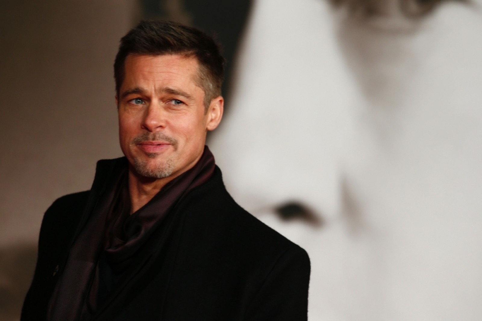 AI-generated Brad Pitt cons woman of 800,000 euros in fake romance