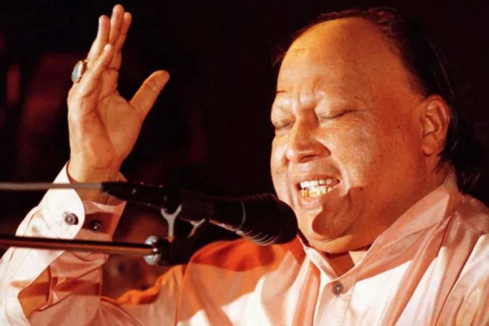 ‘The Tribute’ by Shaikh Aziz pays homage to South Asian achievers