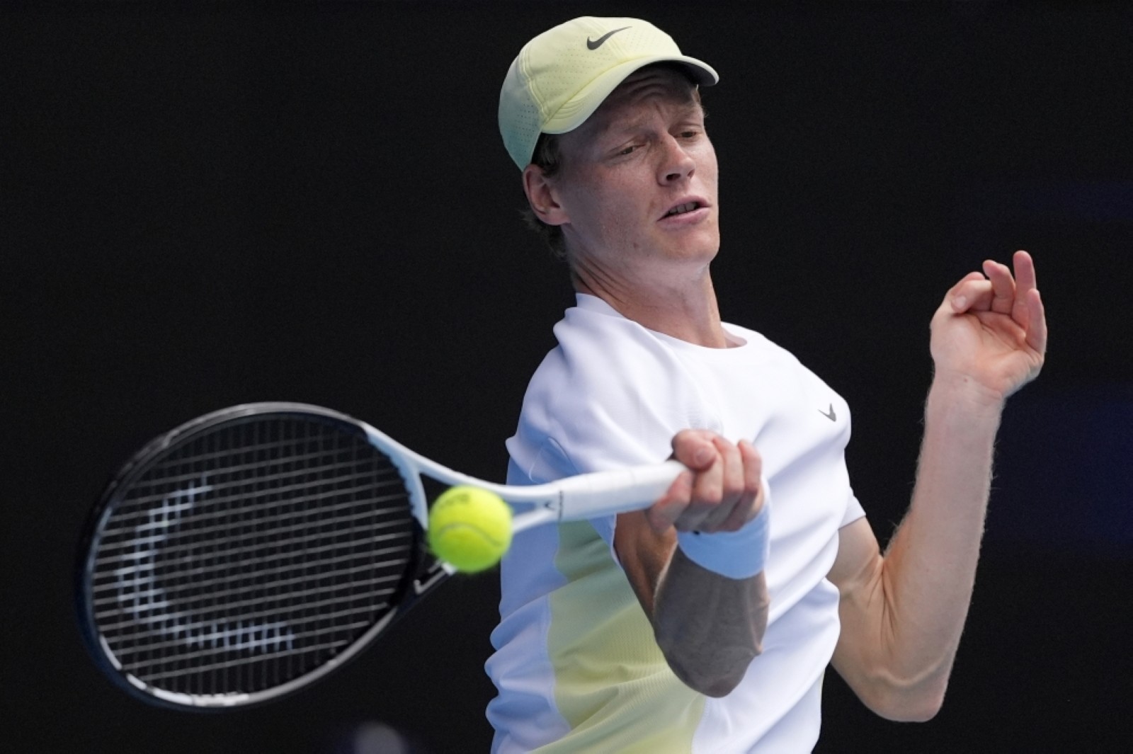 Sinner defies dizziness to reach De Minaur quarters as Keys sets up Svitolina clash