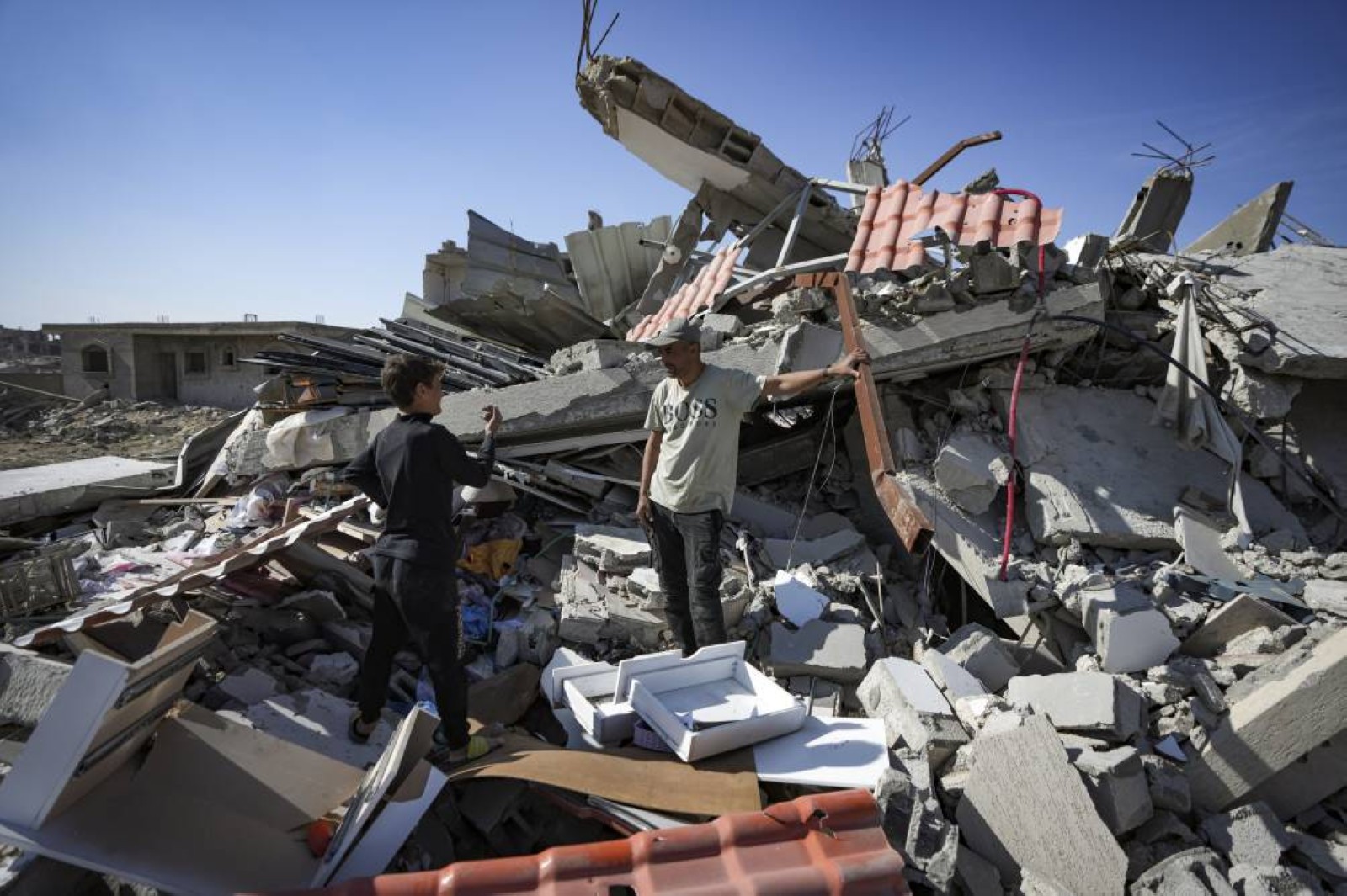 Hamas and Israel urged to work on lasting peace