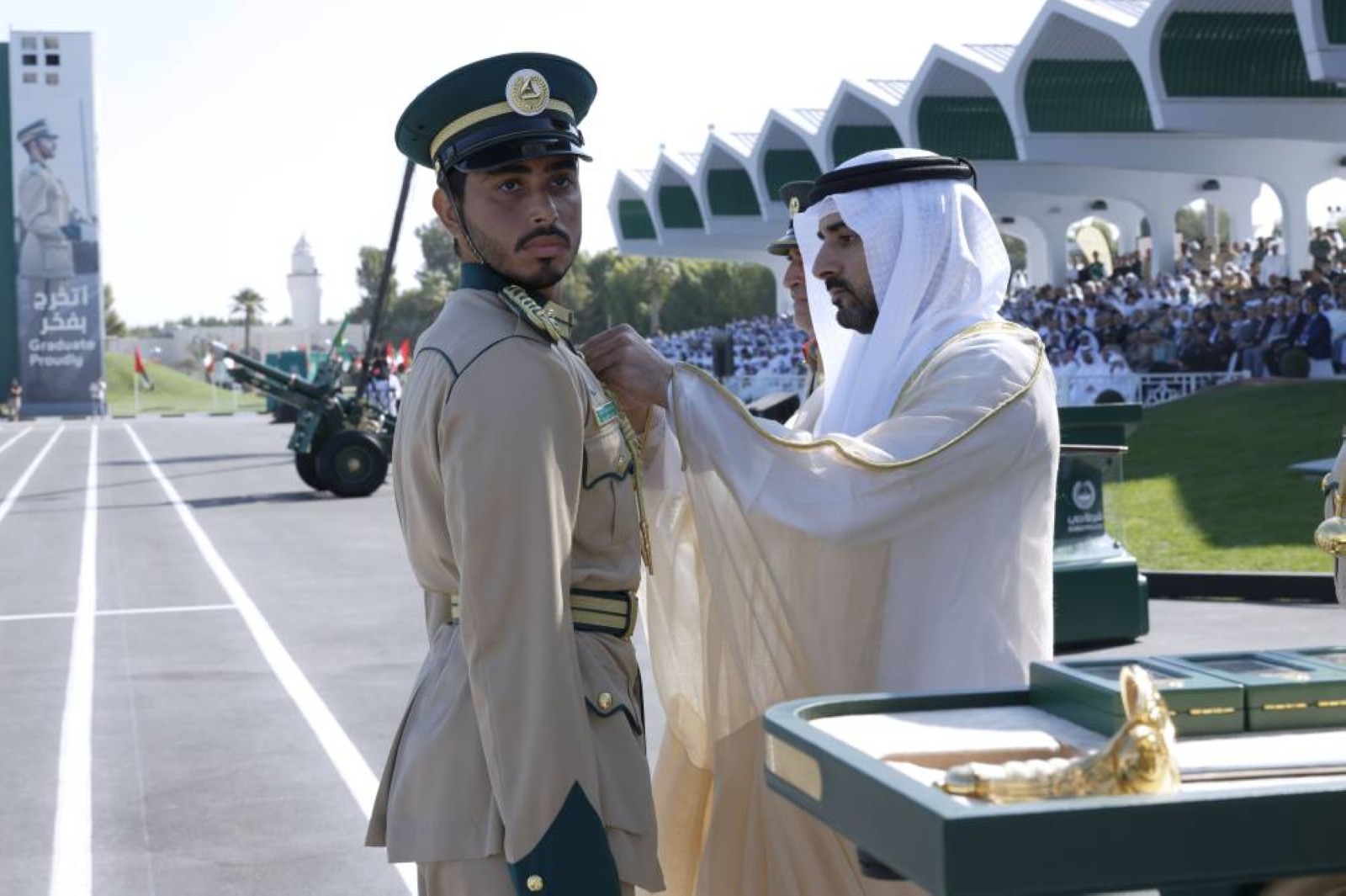 Hamdan attends graduation ceremony at Dubai Police Academy