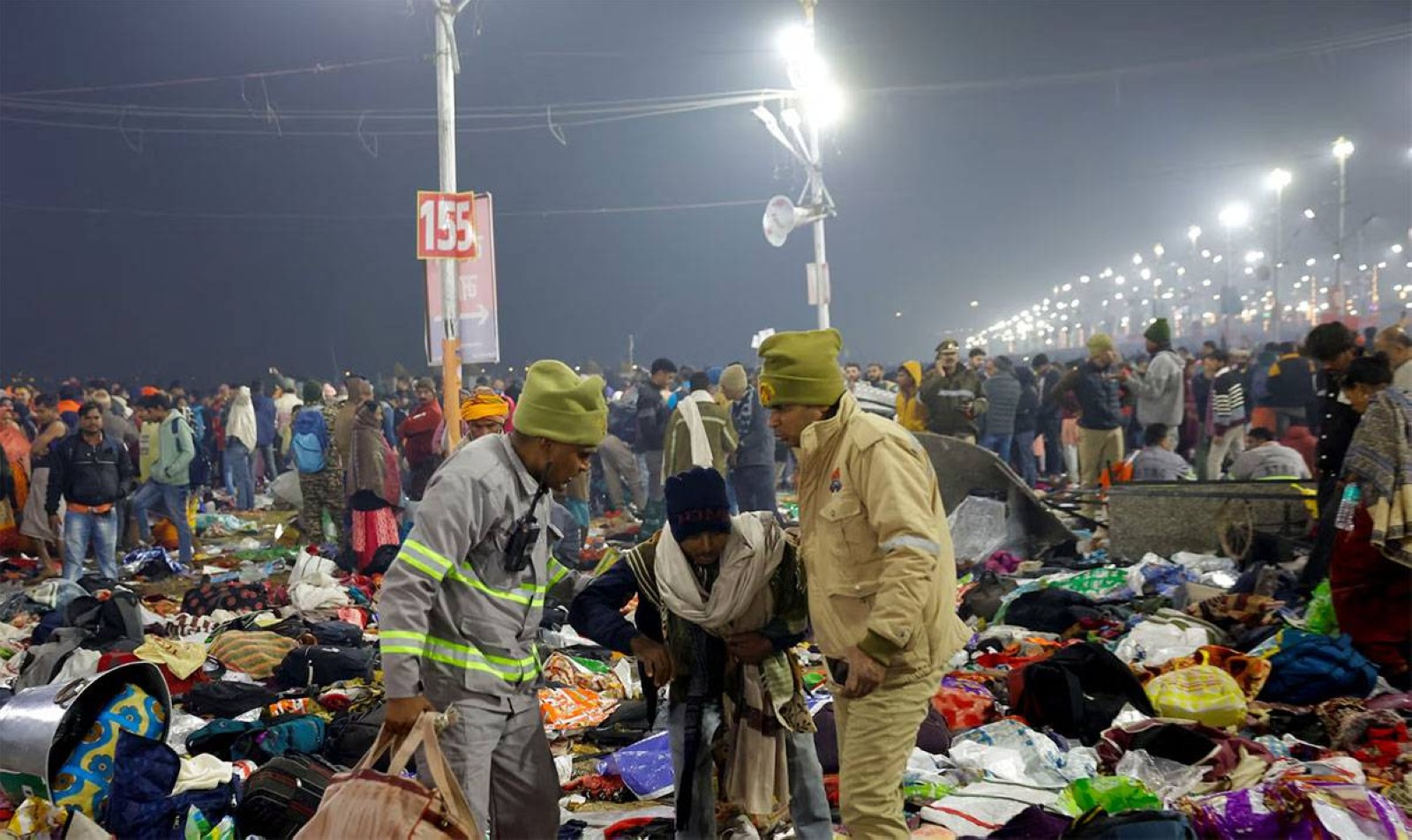 Tragedy at religious carnival in India