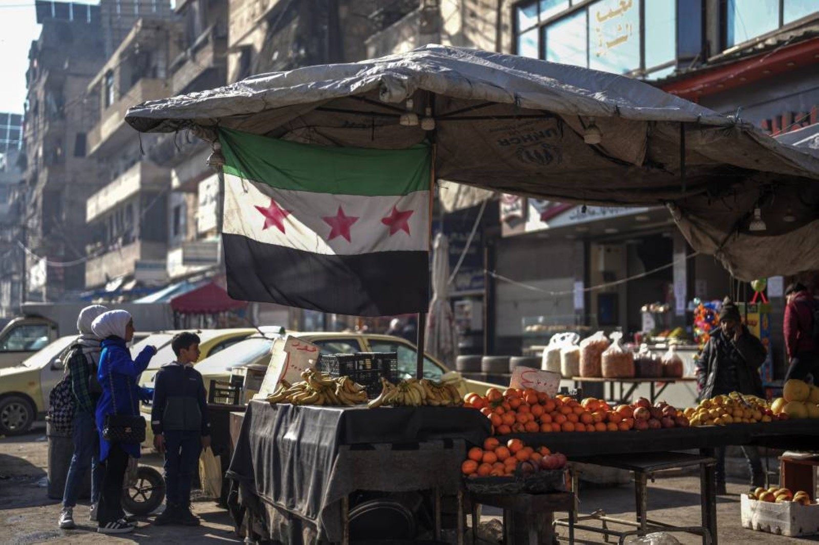 Syria to hike $25-a-month govt salaries by 400% from February