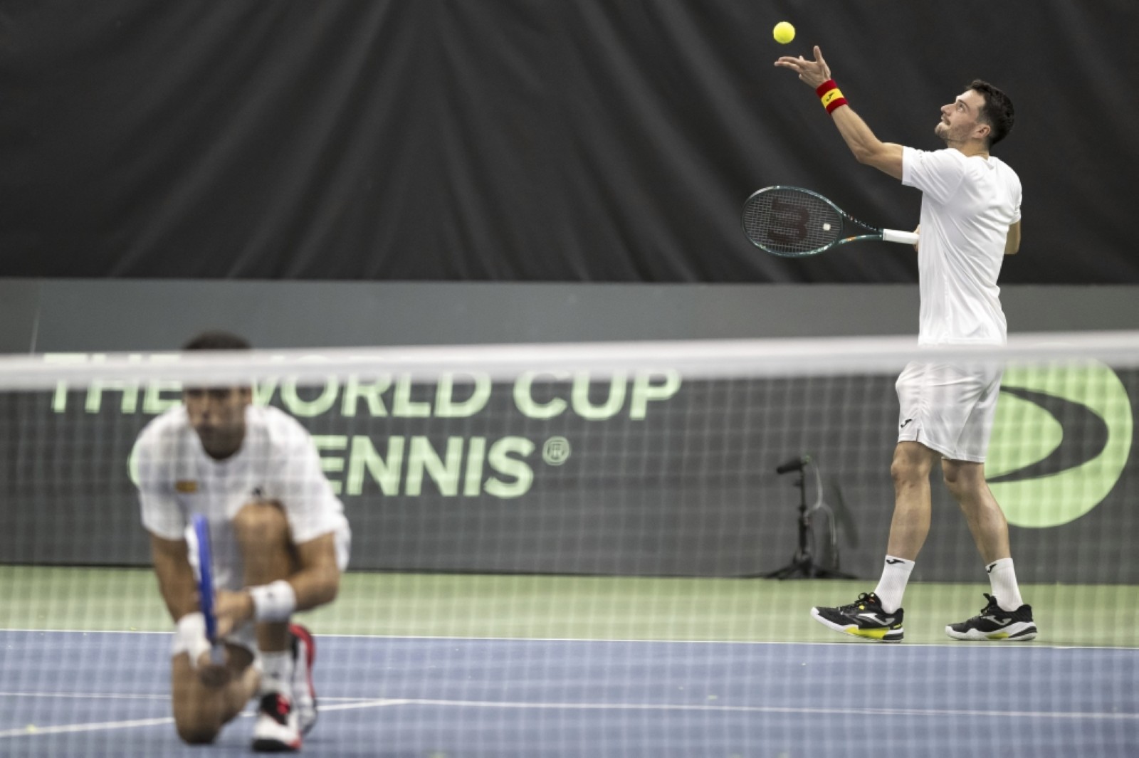 Spain and France advance into next  round of Davis Cup