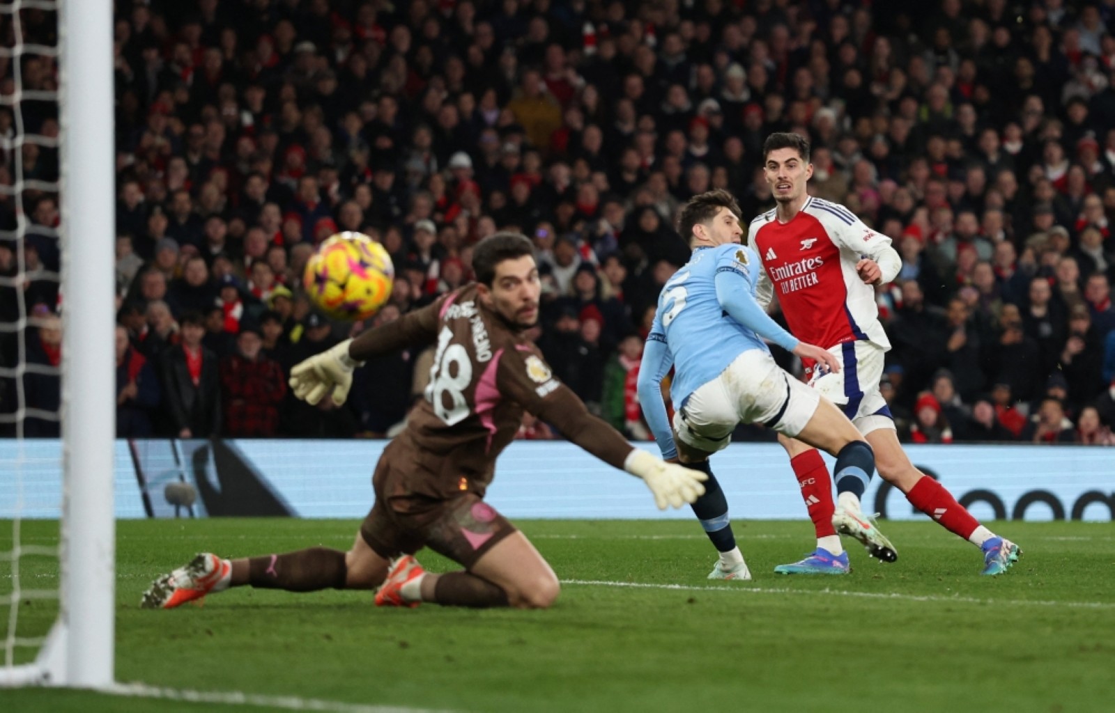 Guardiola frustrated after fragile Man.City humbled by Arsenal