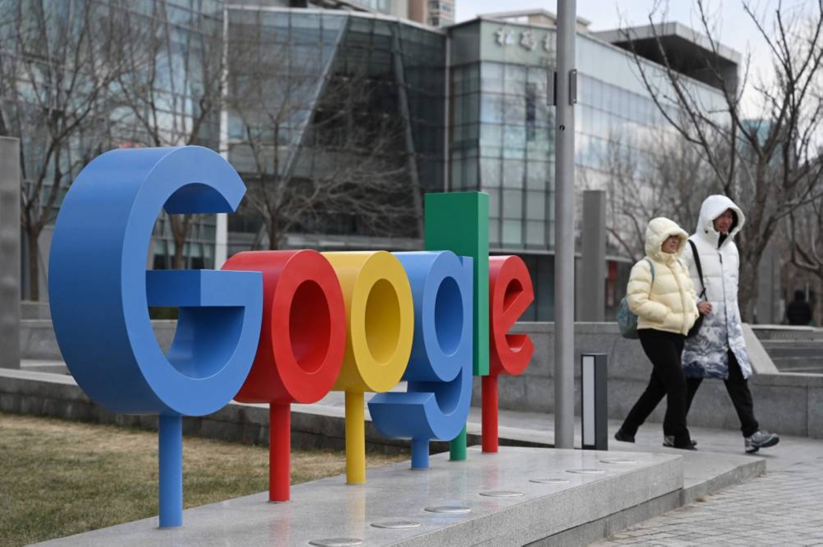 China announces measures against Google, US firms, tensions escalate
