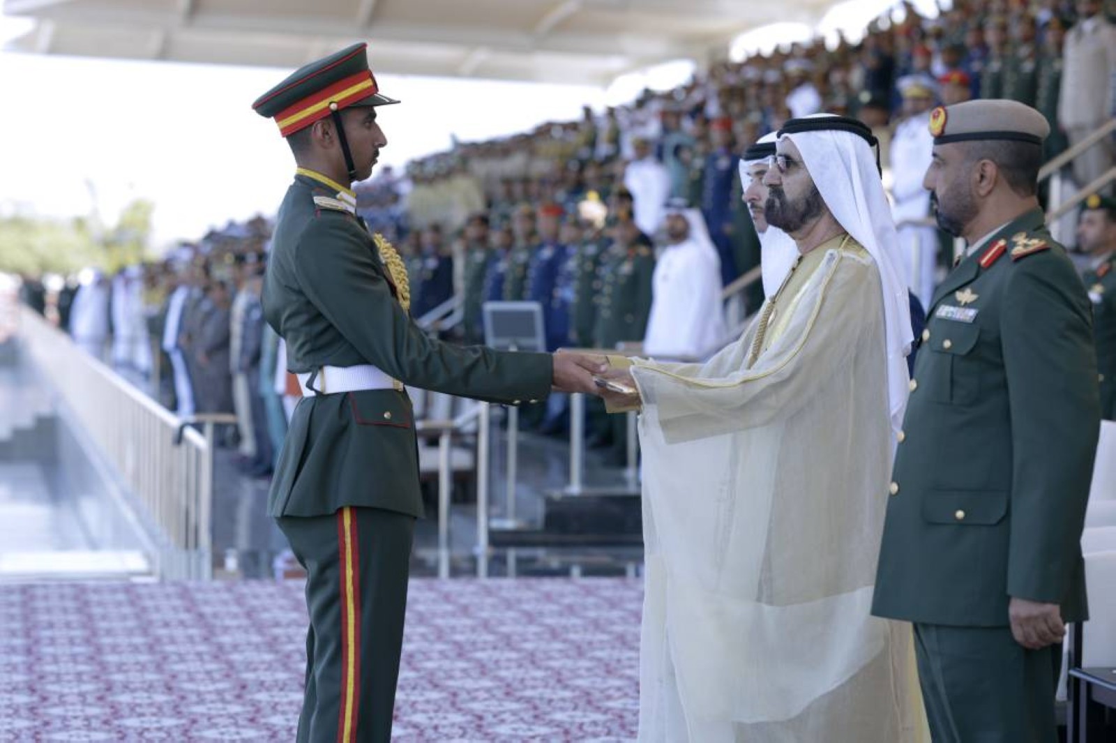 Mohammed attends graduation ceremony at the Zayed II Military College