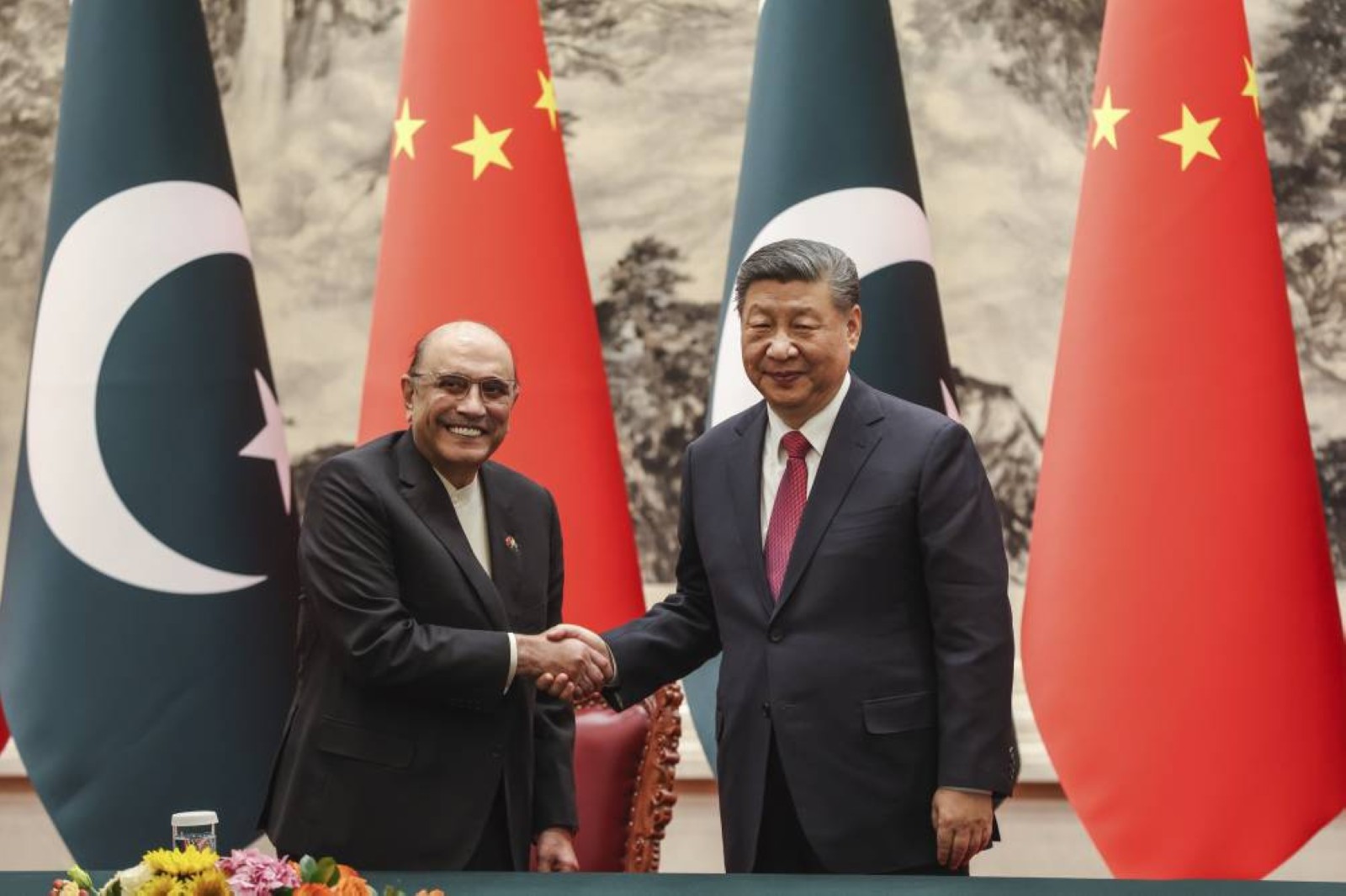 Pakistan's president says extremist attacks won't end friendship with China