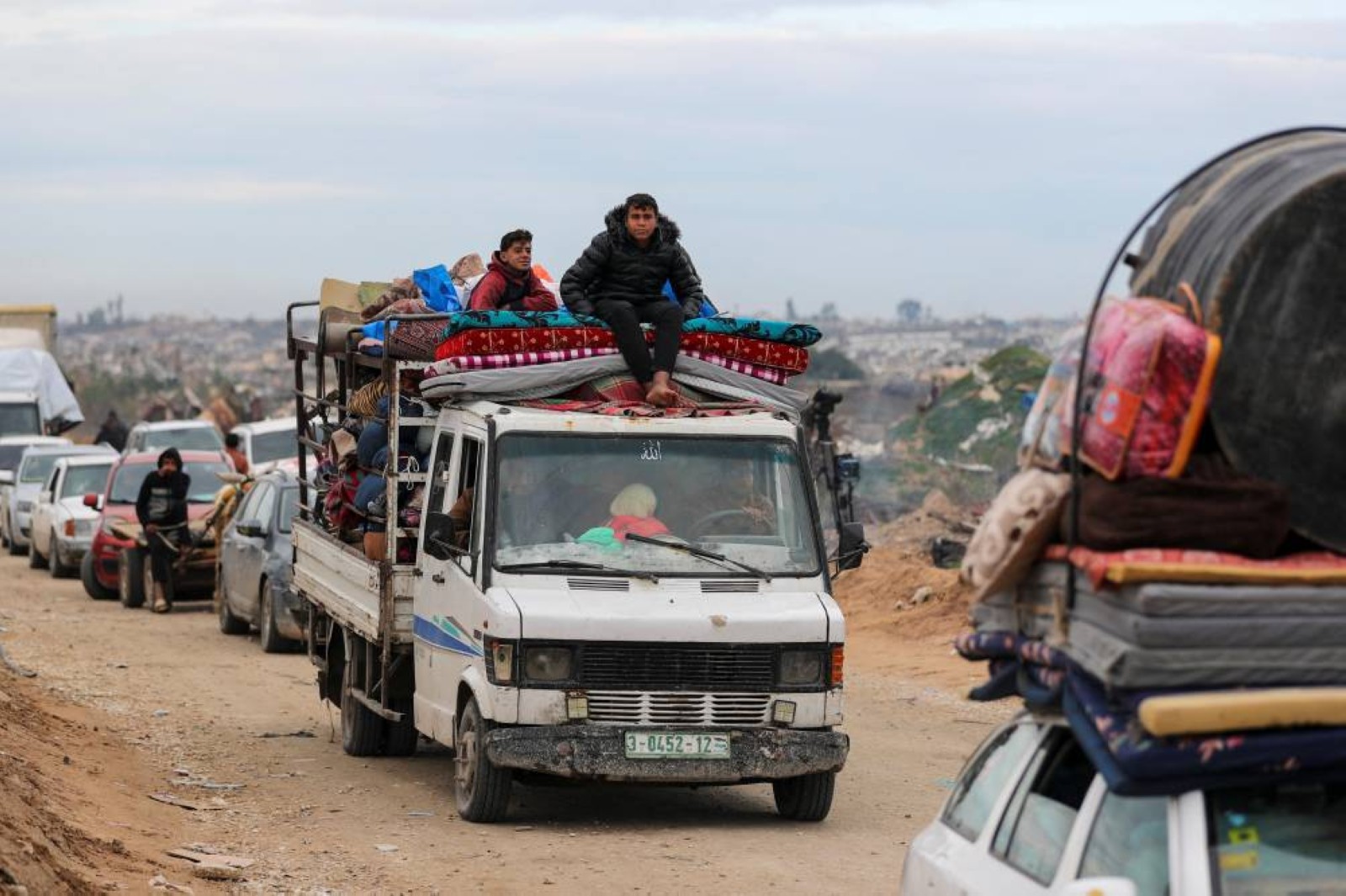 Israeli forces have withdrawn from key Gaza road, says Hamas