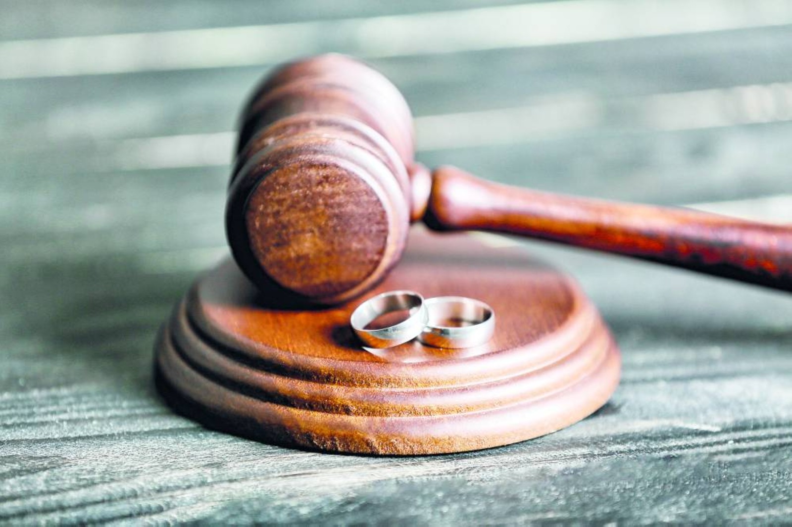 Man defrauds a European woman of Dhs12 million on basis of love in Dubai