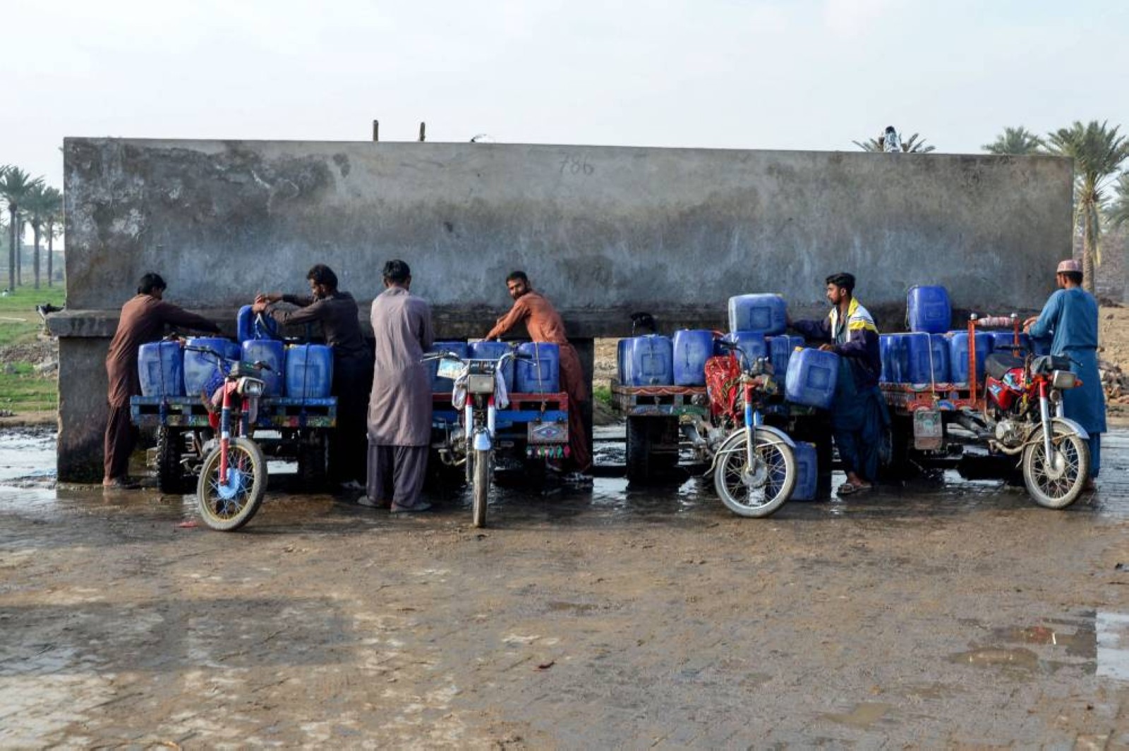 Trump's aid cut threatens water scheme in sweltering Pakistani city of Jacobabad