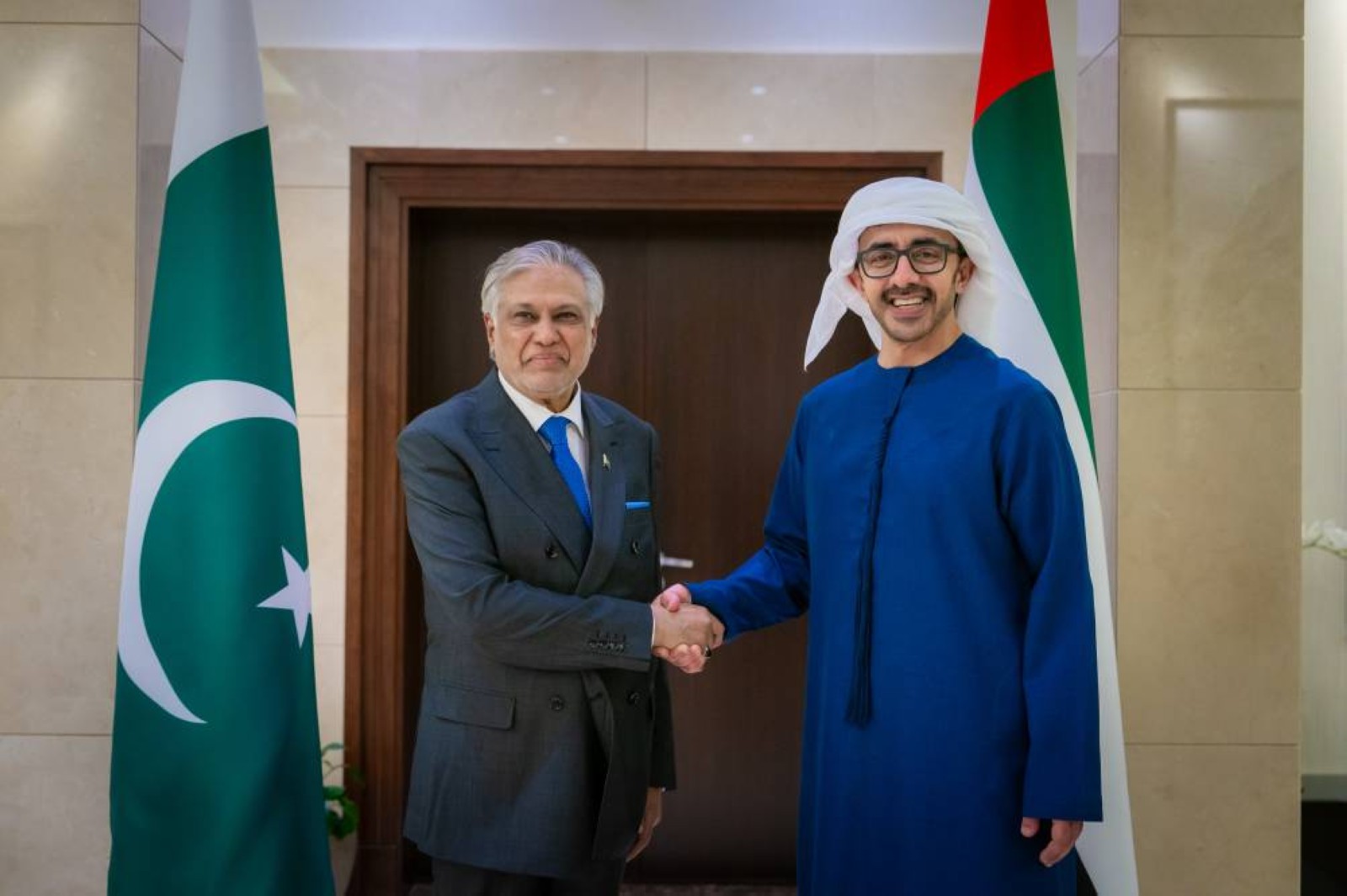 Sheikh Abdullah, Pakistan Deputy PM discuss latest regional, international developments