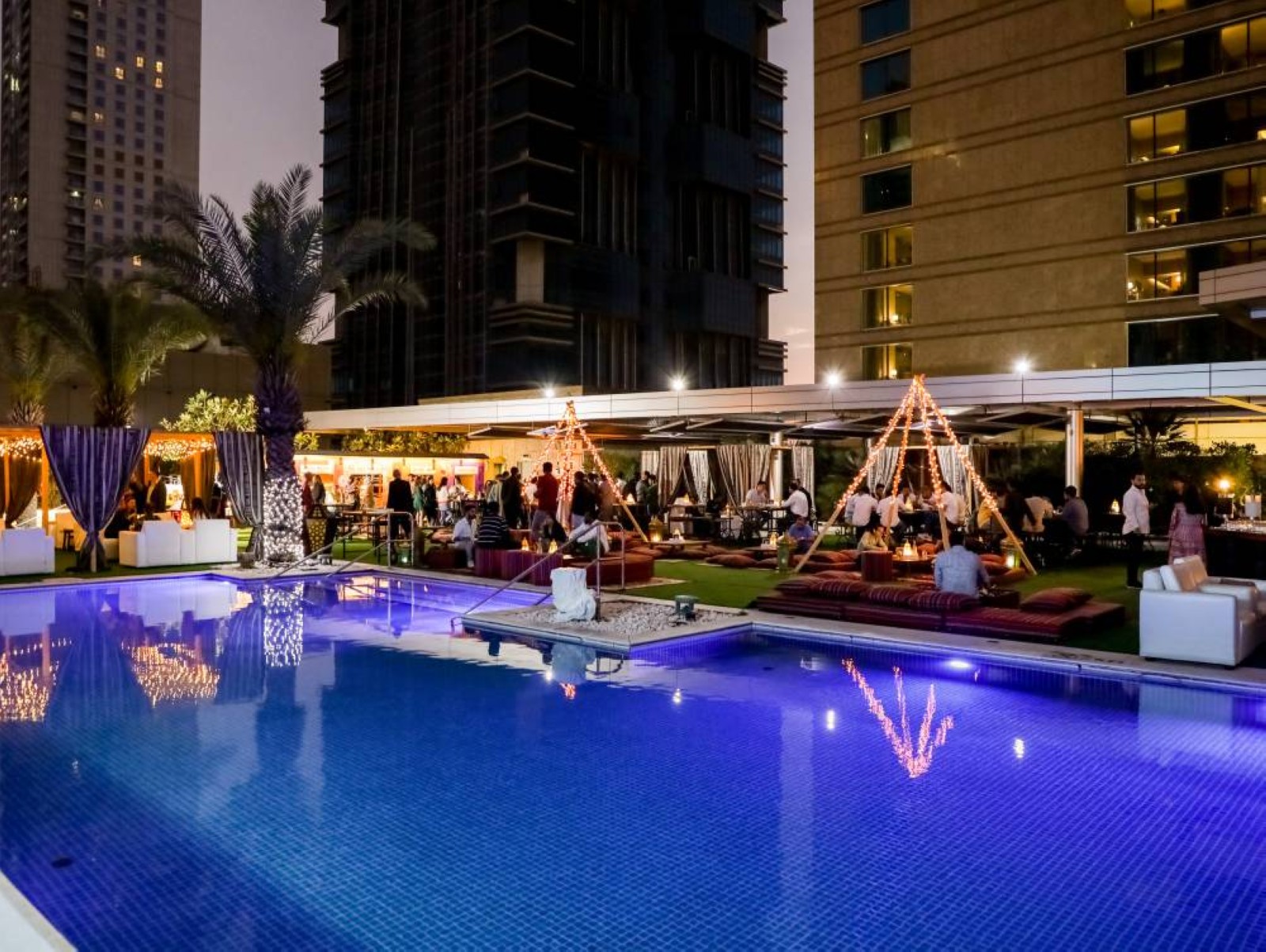 Experience the spirit of Ramadan with Dubai’s most exquisite Iftar & Suhoor offers