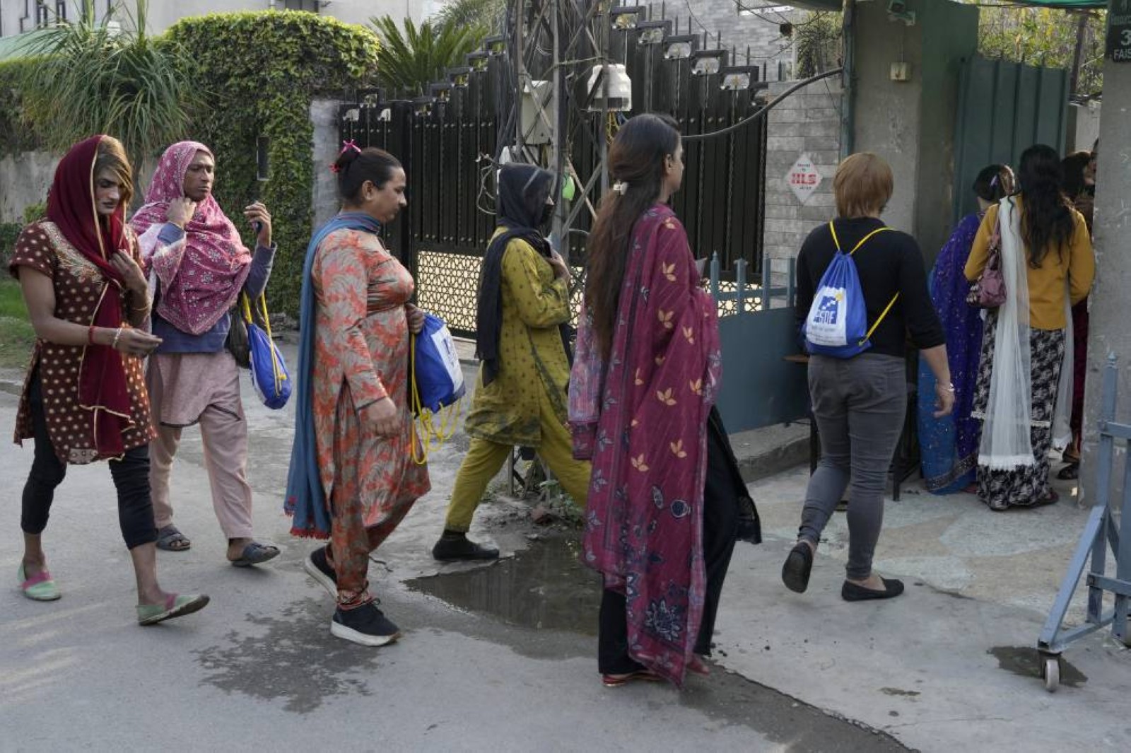 Pakistan’s transgender community finds hope and dignity at a culinary school