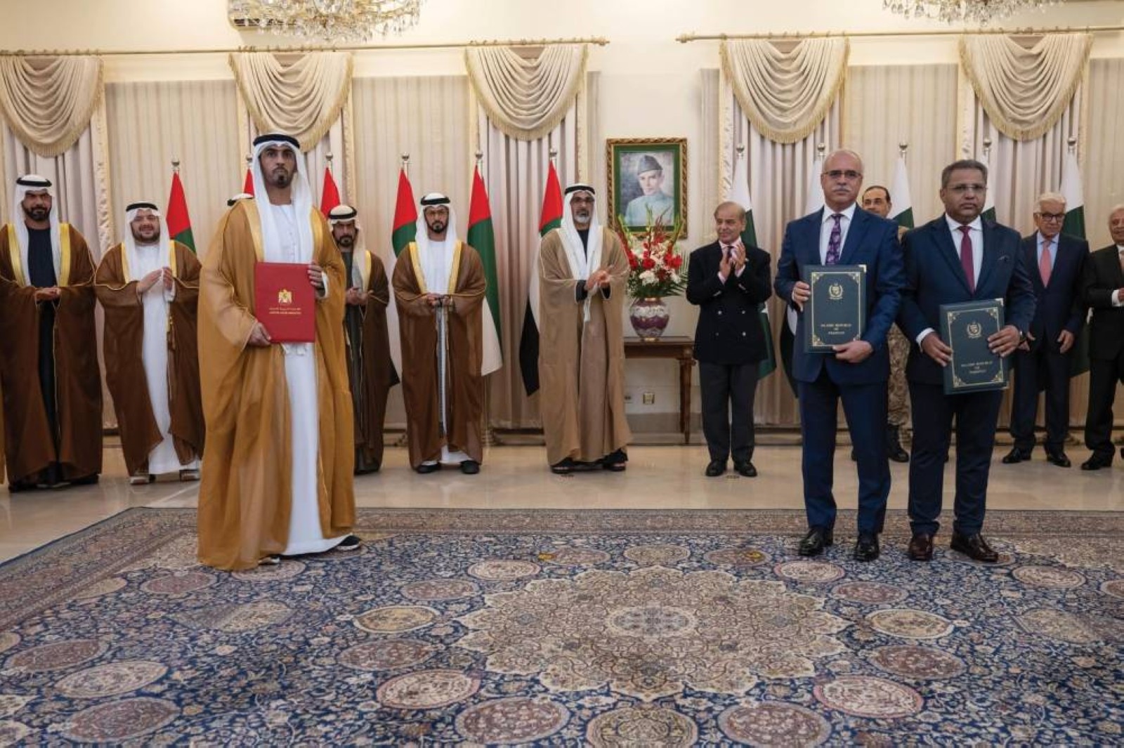 Abu Dhabi Crown Prince, Pakistan PM witness signing of cooperation agreements