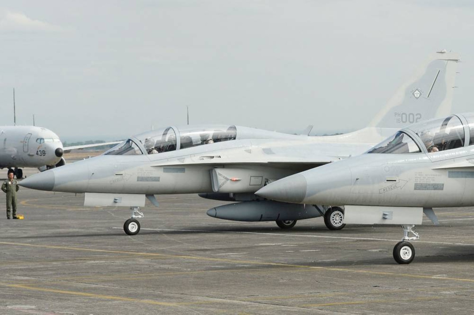 Philippine fighter jet wreckage, bodies of crew found