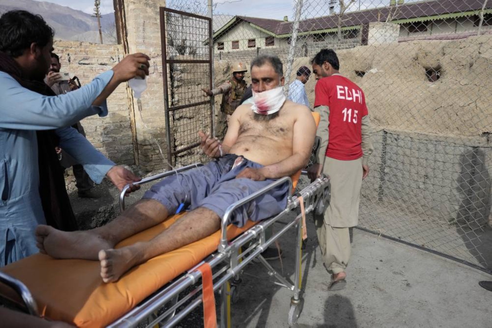 Operation against hijacked train complete, 33 separatists killed, says Pakistan army