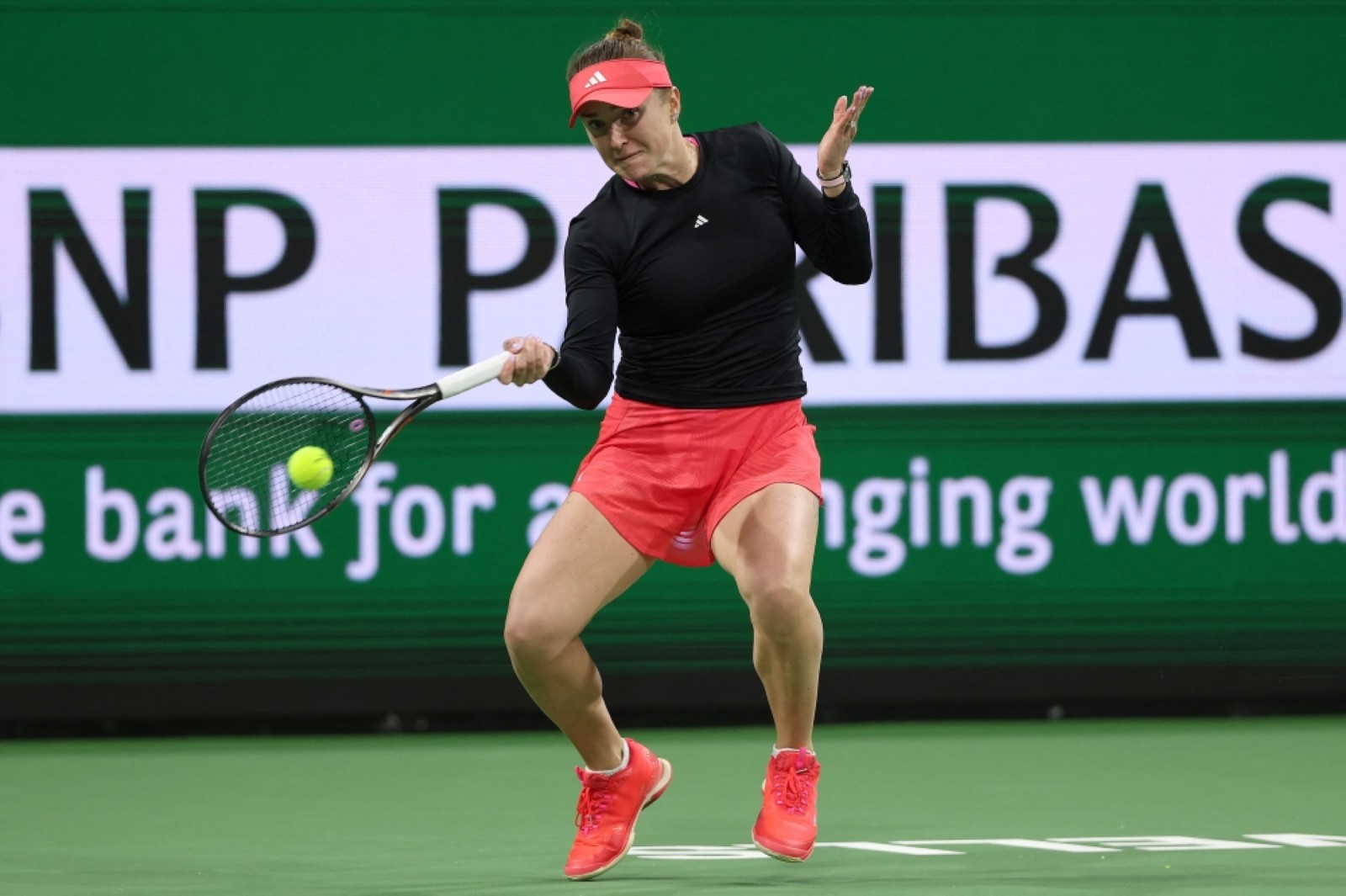 Svitolina and Swiatek reach Indian Wells quarters