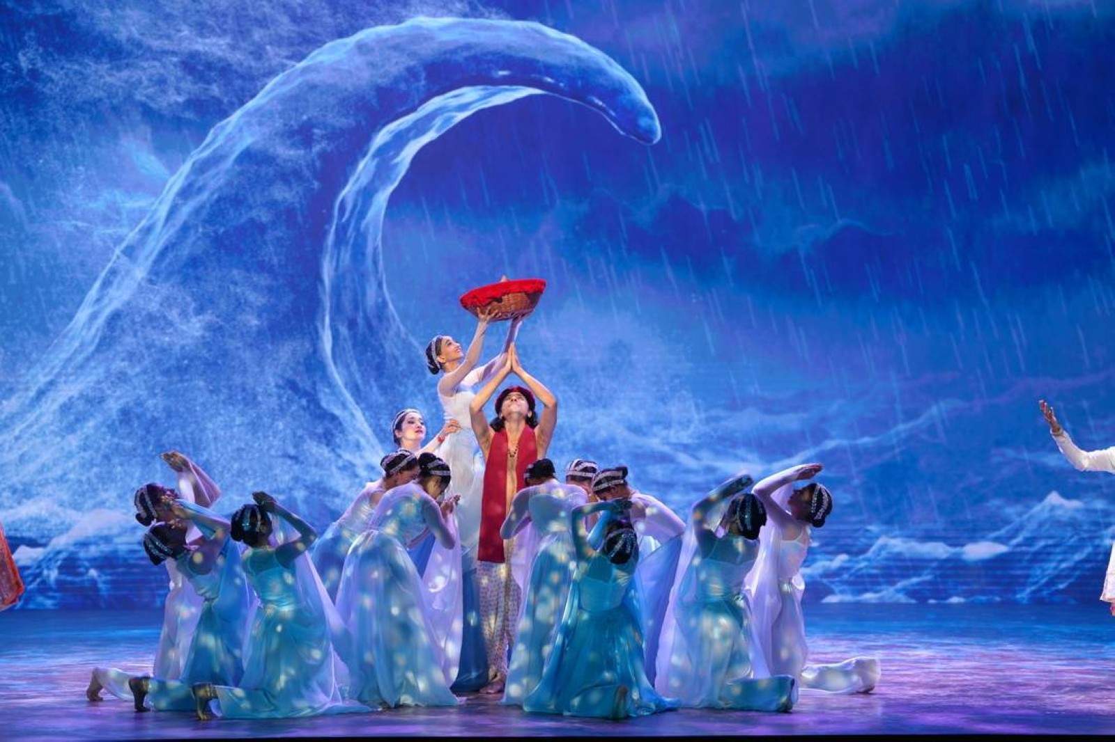 Rajadhiraaj musical witnesses packed house at Dubai Opera on its first day