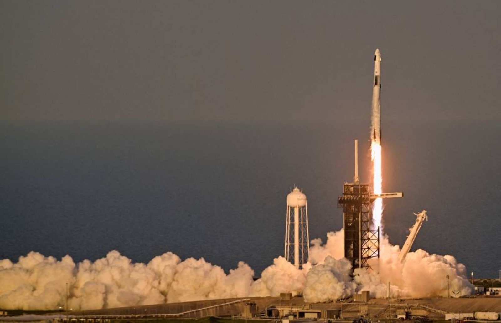 Nasa, SpaceX launch mission to bring stranded astronauts back home