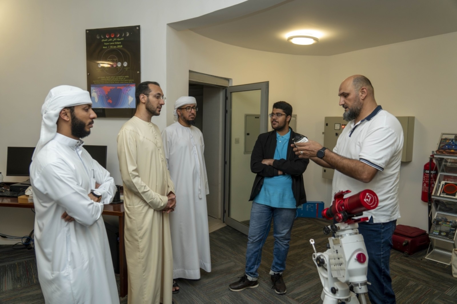 Sharjah drive tracks asteroids near the Earth