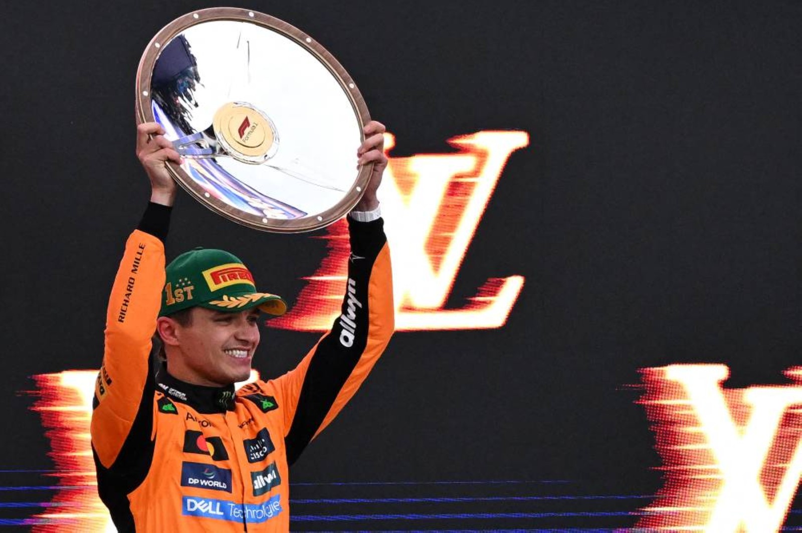 Norris holds off Verstappen to win wild F1 opener in Australia