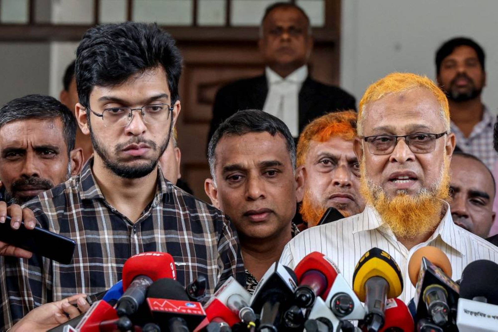 Bangladesh court upholds death sentence of 20 students