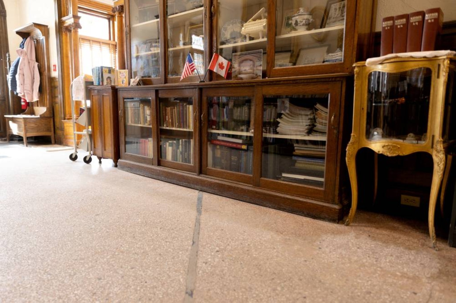 This library is unique, it straddles the America-Canada border