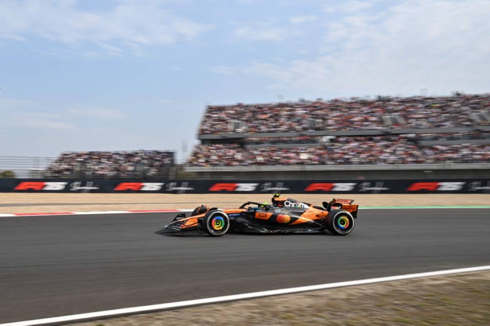 McLaren ready for title fight between their drivers: Norris