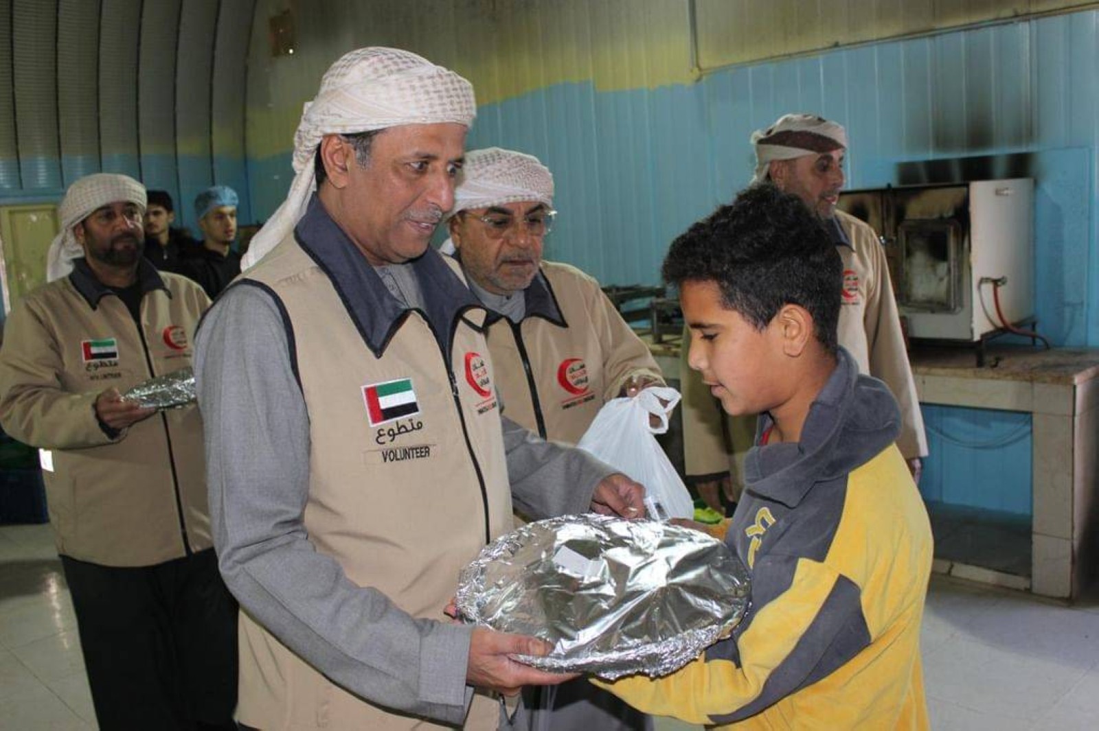 UAE-Jordanian camp residents receive Ramadan meals