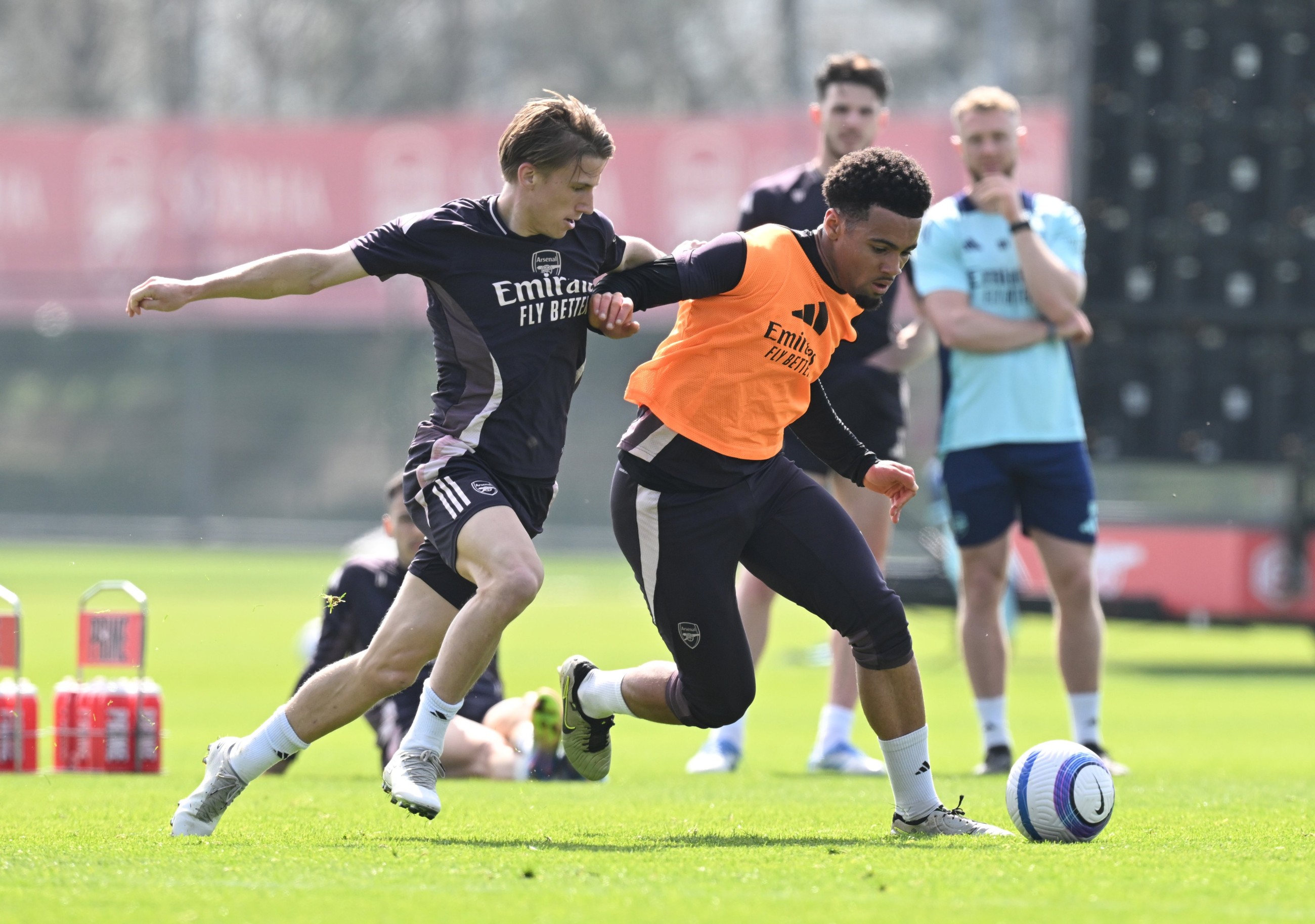 Liverpool march towards Premier League title as City face Manchester United