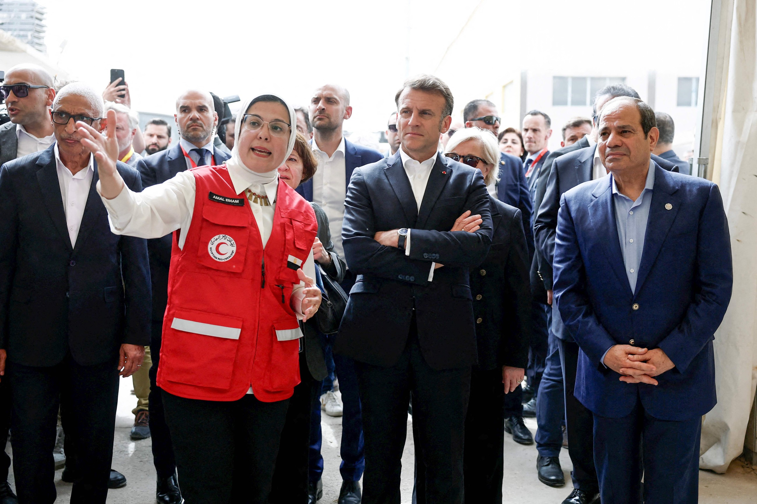 Macron urges immediate resumption of aid to Gaza