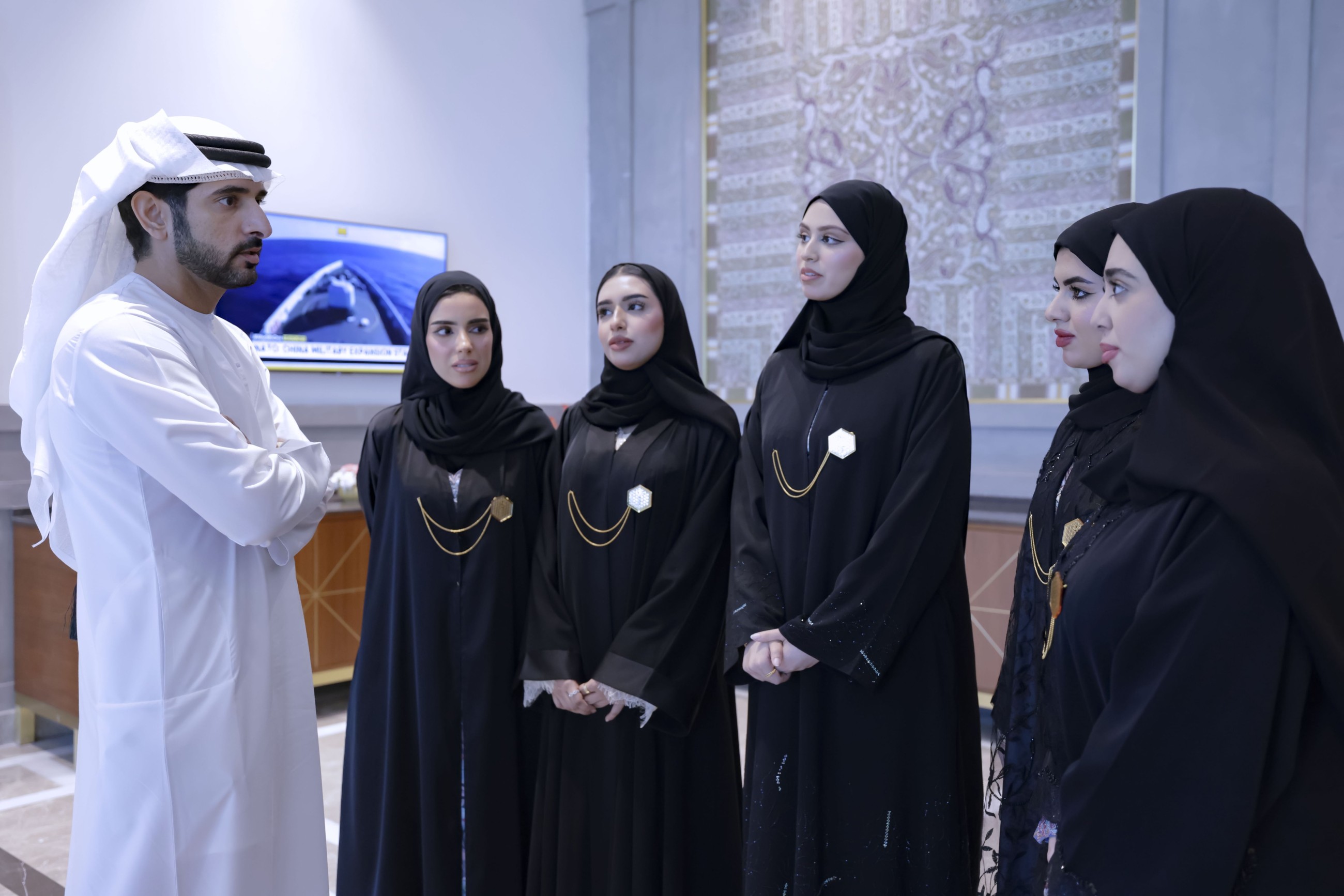 Sheikh Hamdan hails UAE diplomatic mission in India