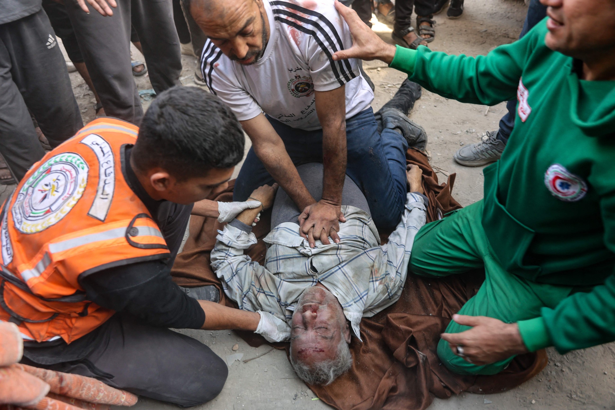 Gaza 'hell on earth' as hospital supplies running out, warns Red Cross