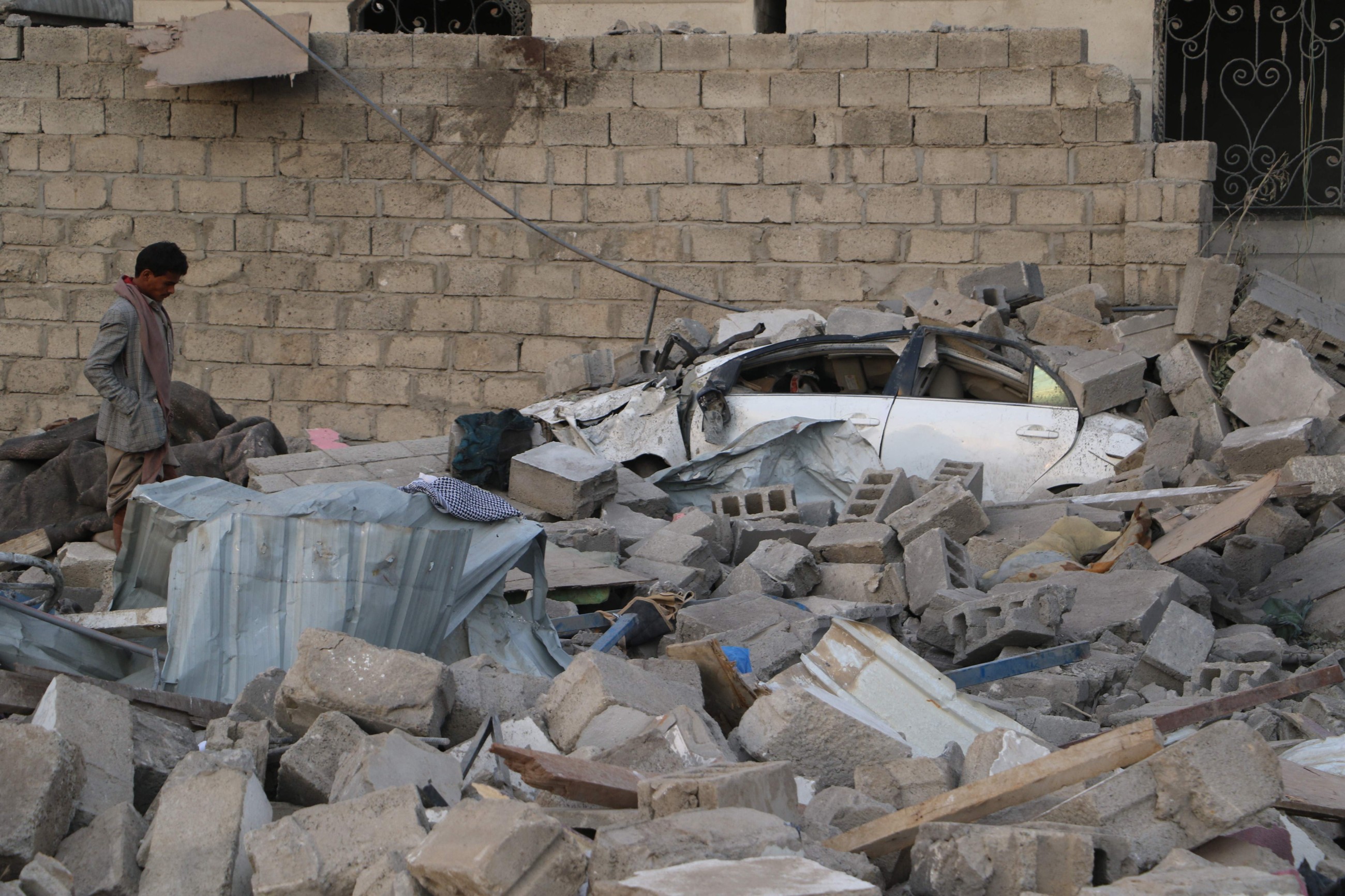 Suspected US airstrikes kill 6 in Yemen