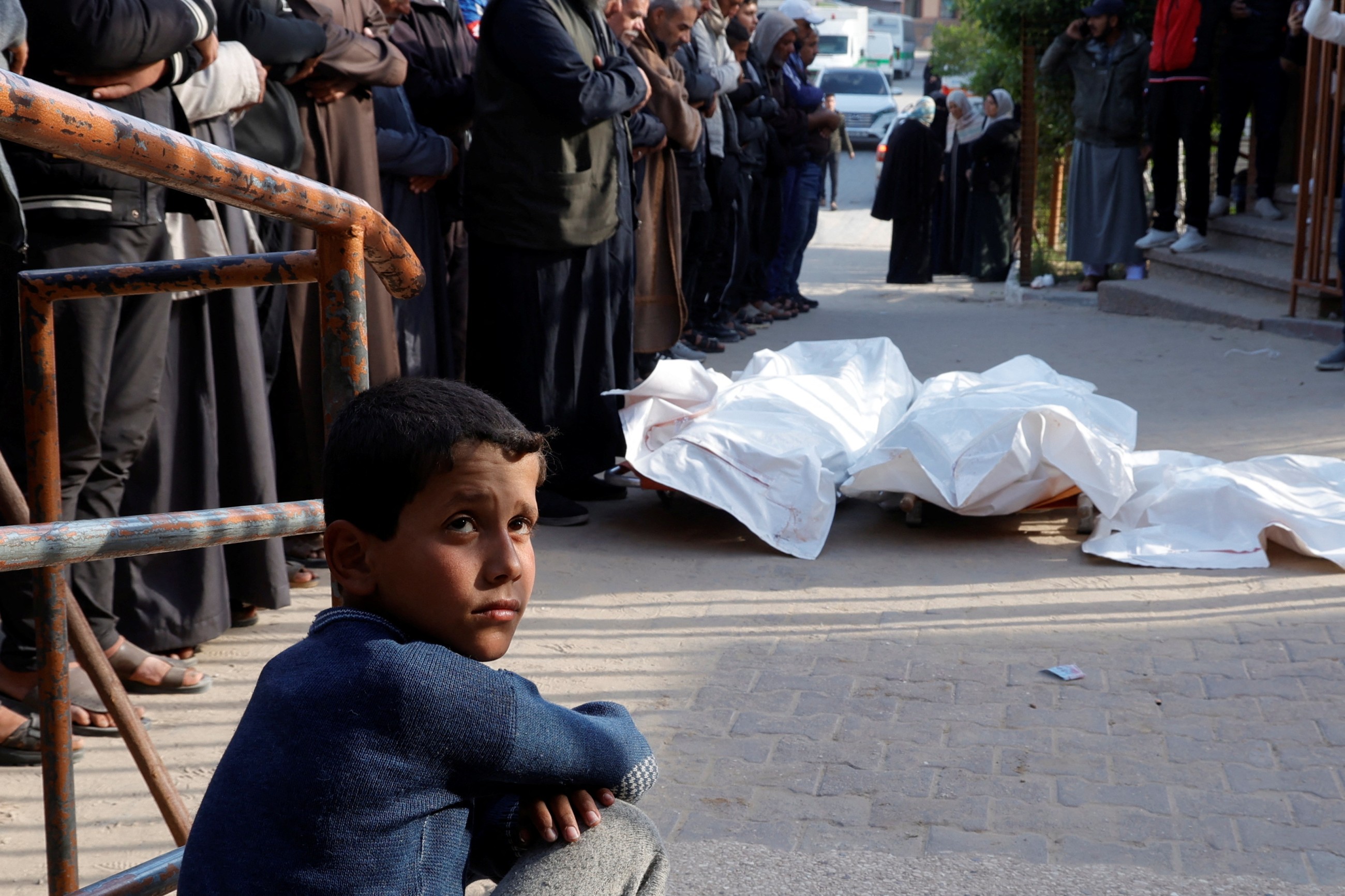 Medic killed as Israeli strike hits Gaza hospital