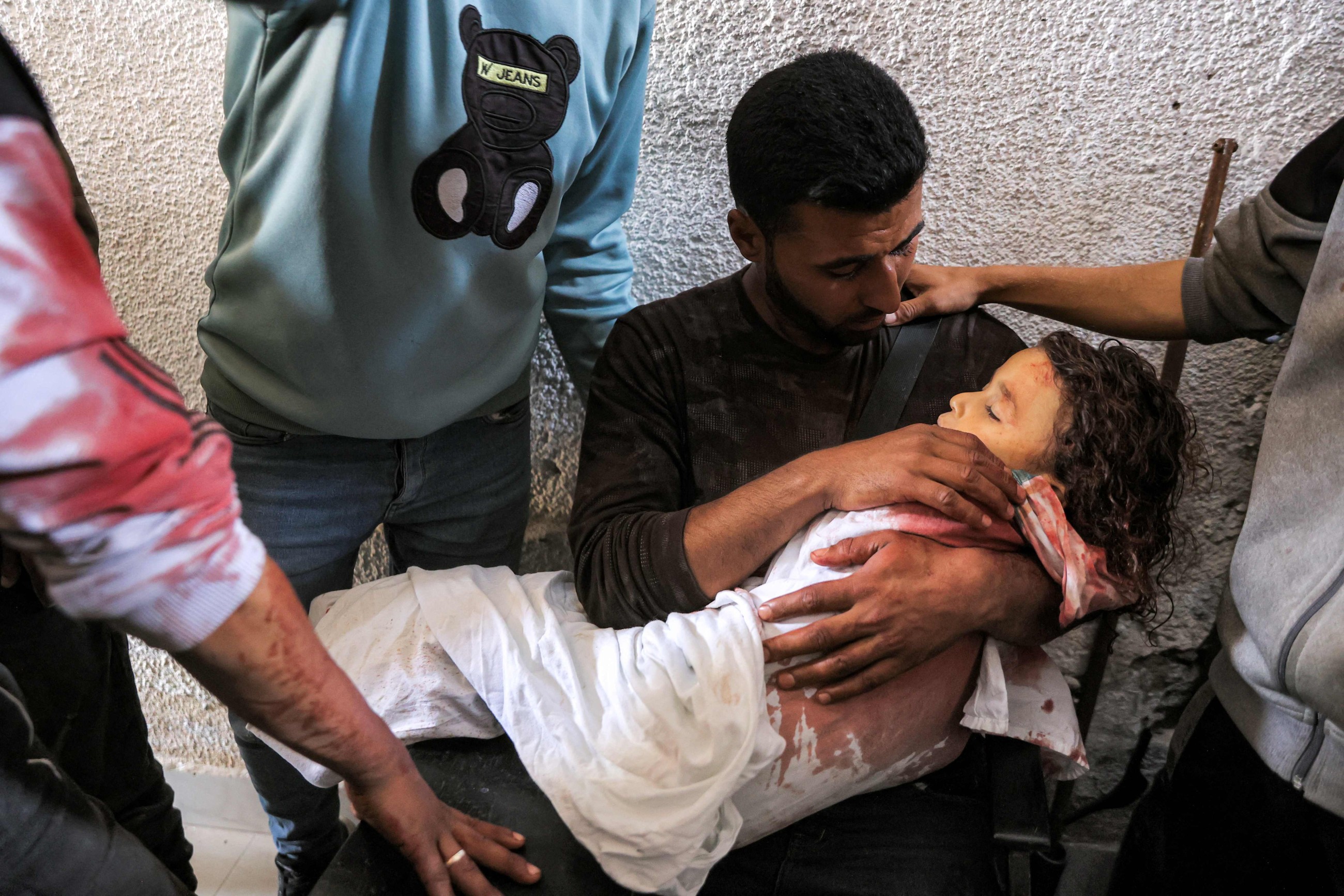 Israeli air strikes kill 7 Palestinians in Gaza