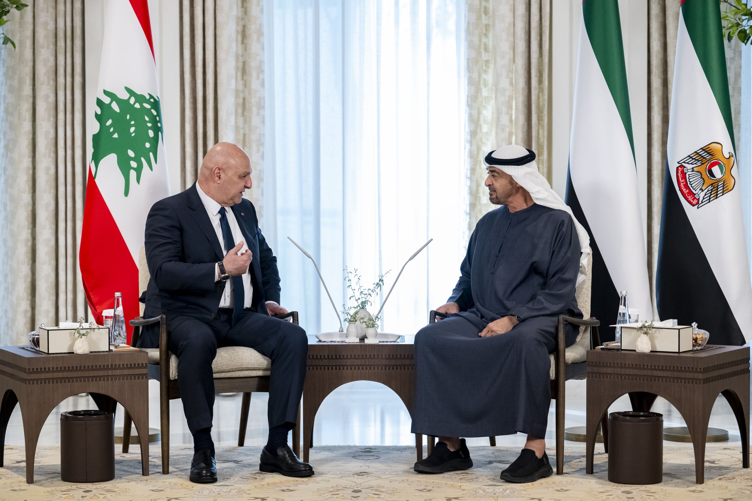Sheikh Mohamed meets Aoun, confirms UAE's unwavering support to Lebanon's stability